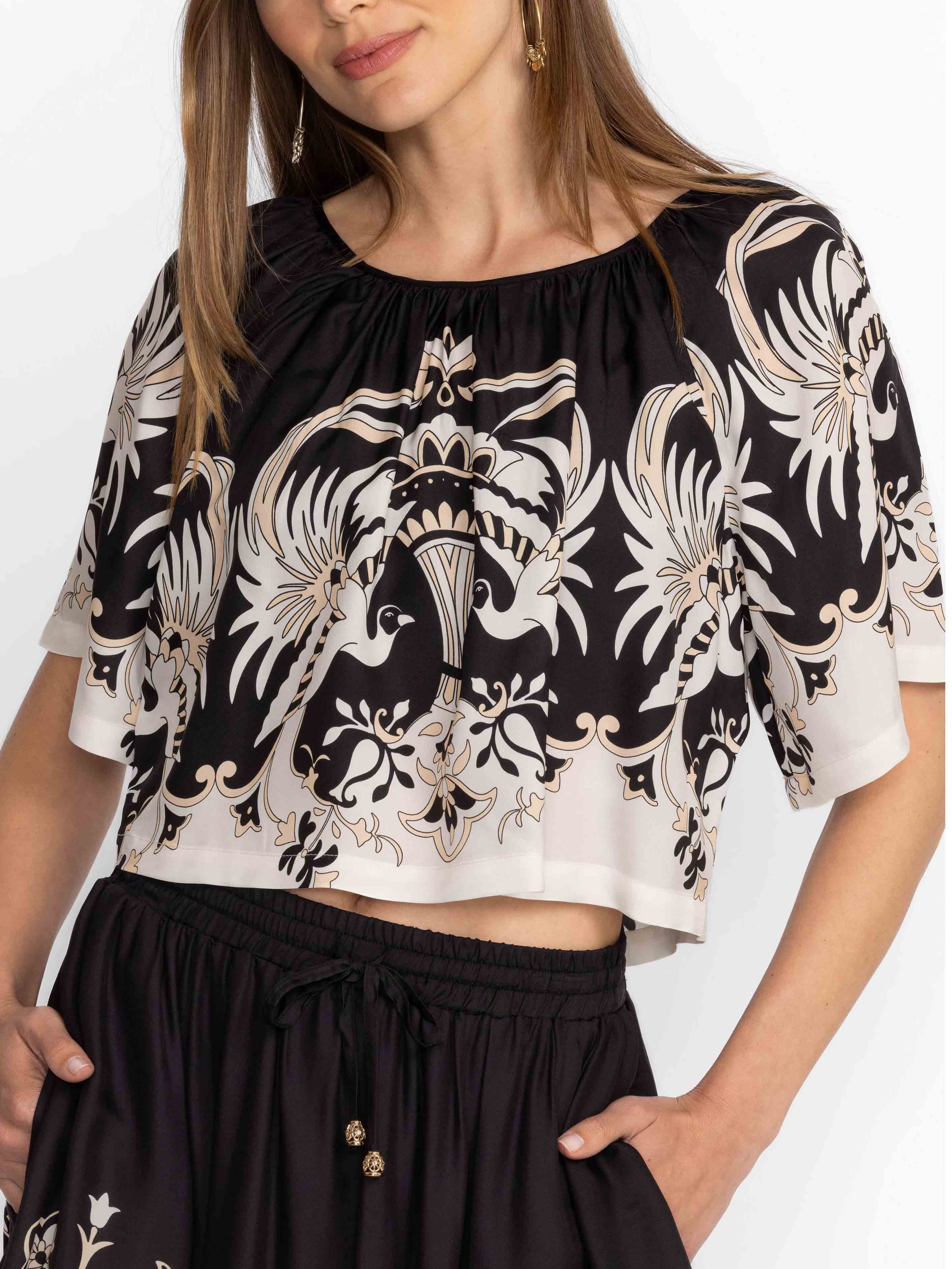 Exquisite Animal Print Short-Sleeved T-Shirt