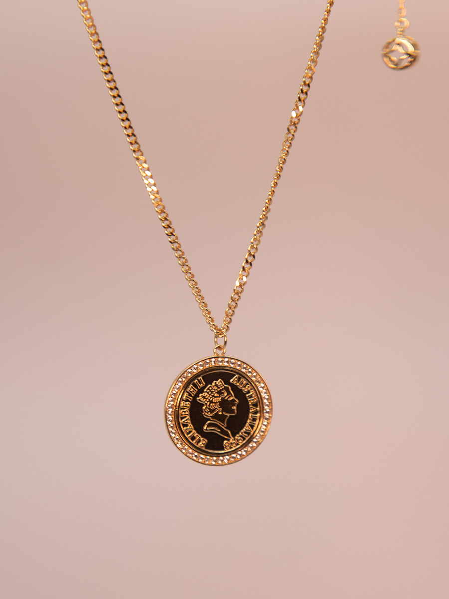 Attentionme®18K Gold Temperament Retro Queen Necklace For Party, Bithday Gift-Attentionme