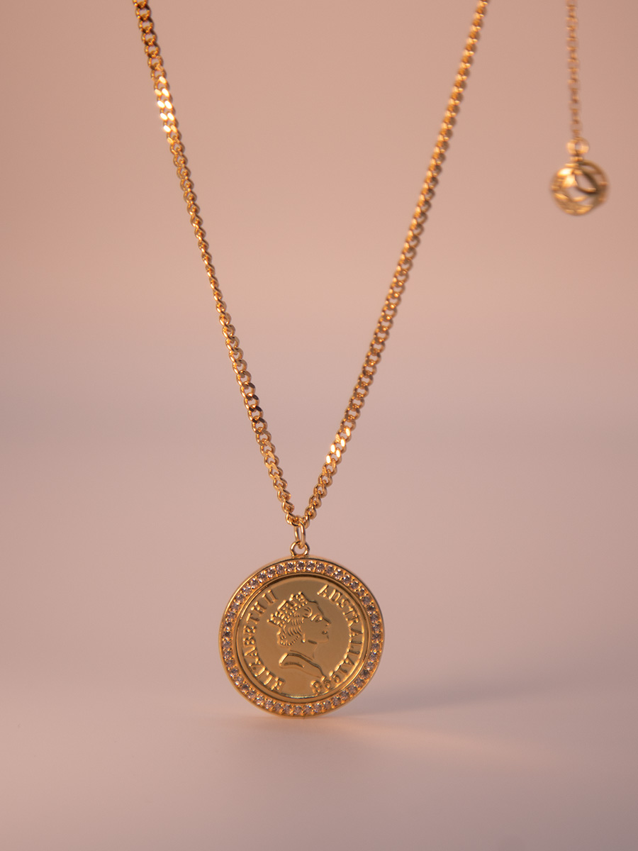 Attentionme®18K Gold Temperament Retro Queen Necklace For Party, Bithday Gift-Attentionme