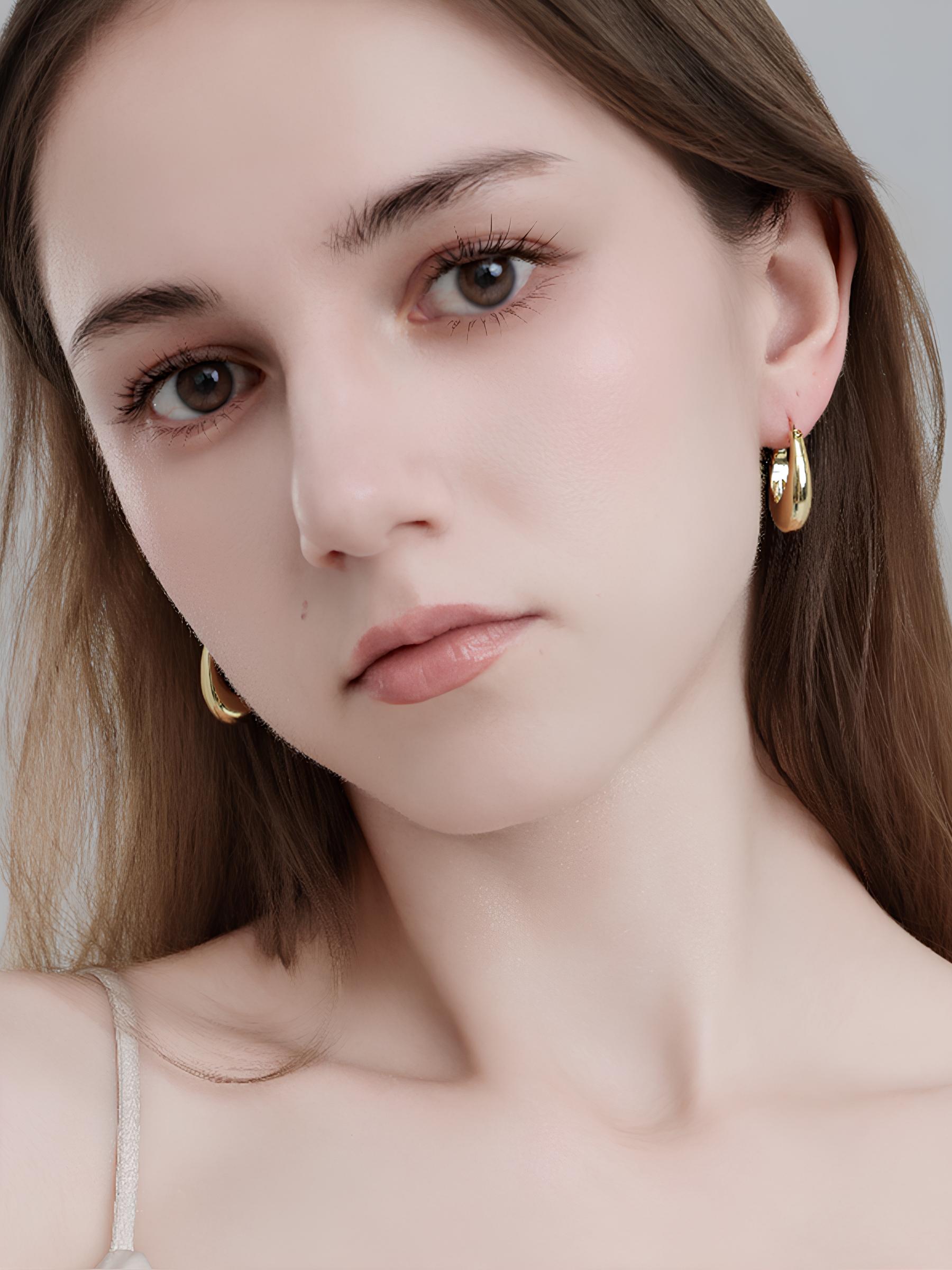 Attentionme®Shadow Hoops Earrings, 18K Gold Hoop Earrings For Women, Hypoallergenic.Fashion hoop earrings.-Attentionme