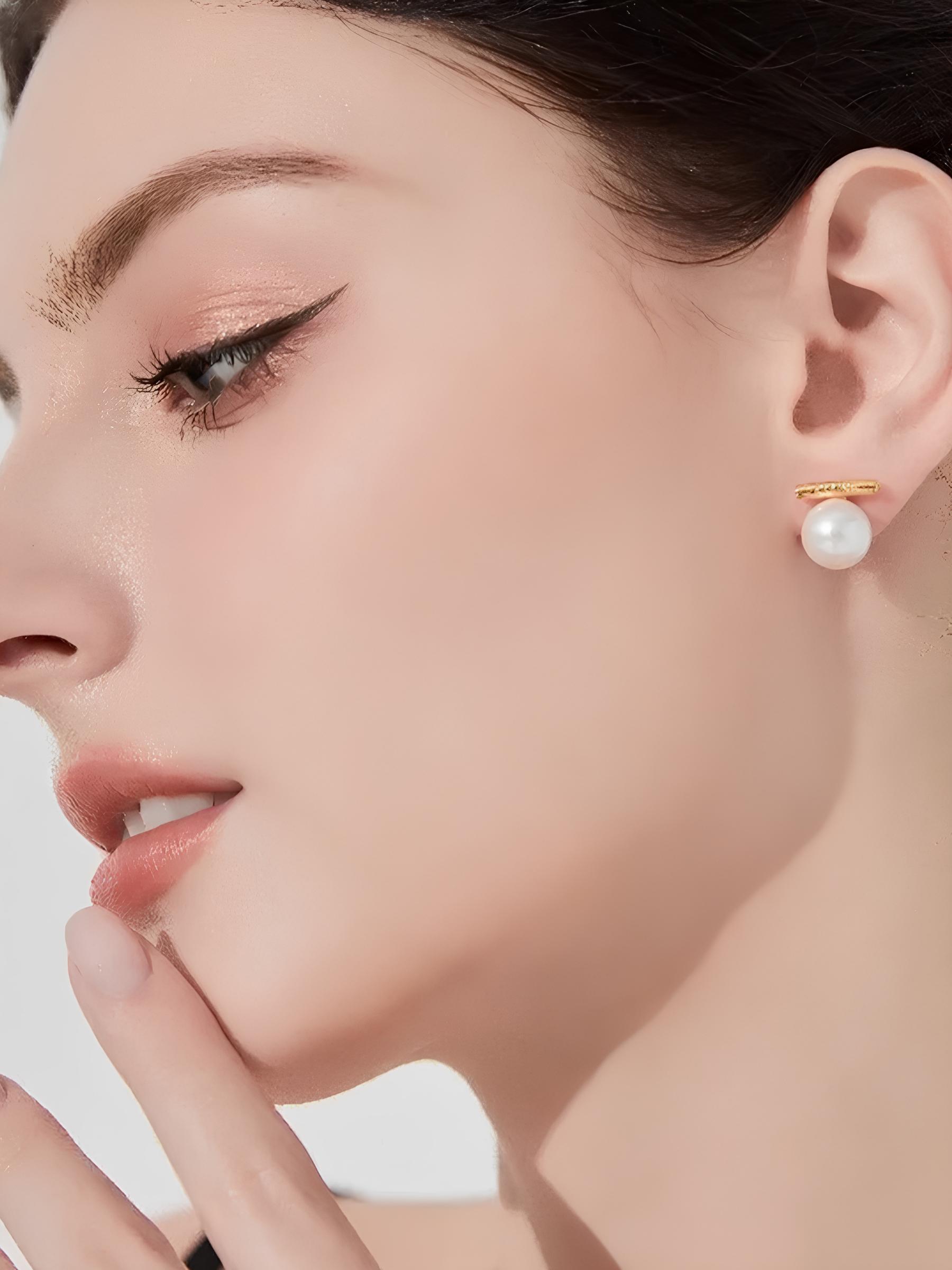 Attentionme®Fever Same Style Earrings, 18K Gold Round White Freshwater Cultured Pearl.Simple and fashionable pearl bar earrings.-Attentionme