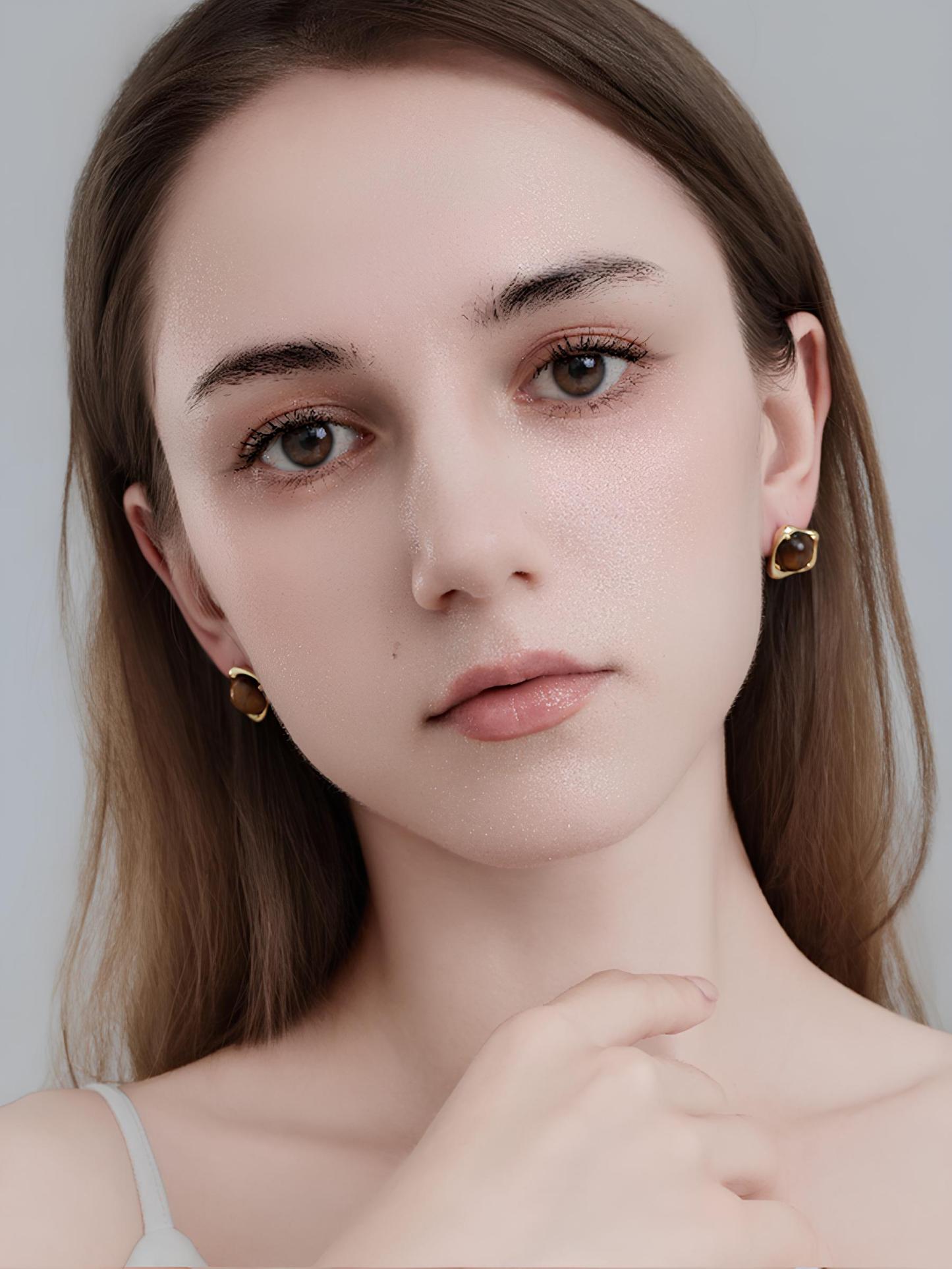 Attentionme®Valentine Tiger Eye Gold Hypoallergenic Earrings, 18k Gold Plated, Gift For Mom.Amber Round Gemstone Stud Earrings.-Attentionme