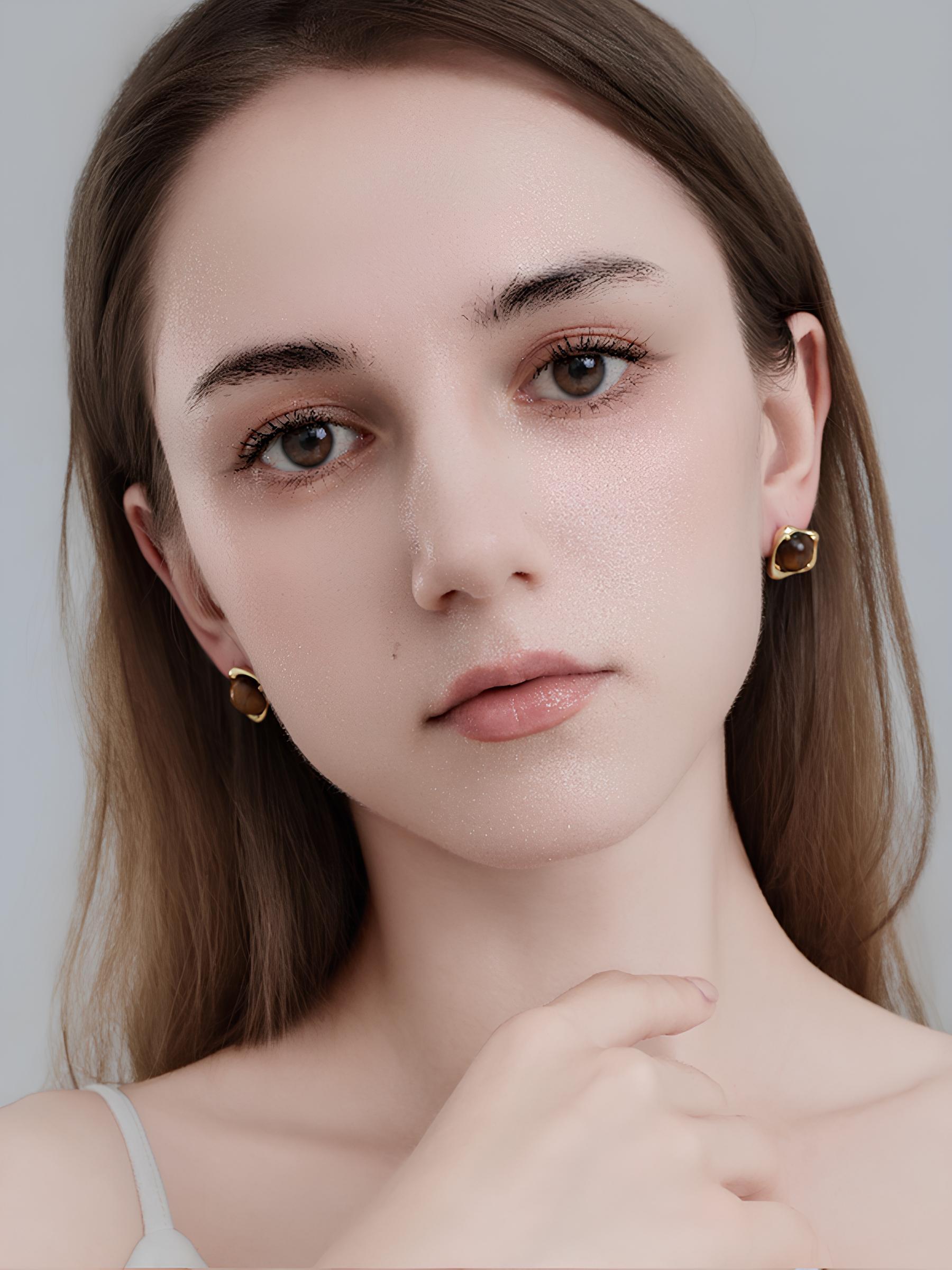 Attentionme®Valentine Tiger Eye Gold Hypoallergenic Earrings, 18k Gold Plated, Gift For Mom.Amber Round Gemstone Stud Earrings.-Attentionme