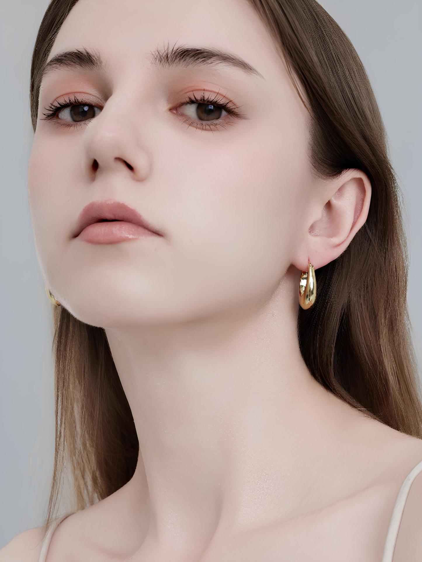 Attentionme®Shadow Hoops Earrings, 18K Gold Hoop Earrings For Women, Hypoallergenic.Fashion hoop earrings.-Attentionme