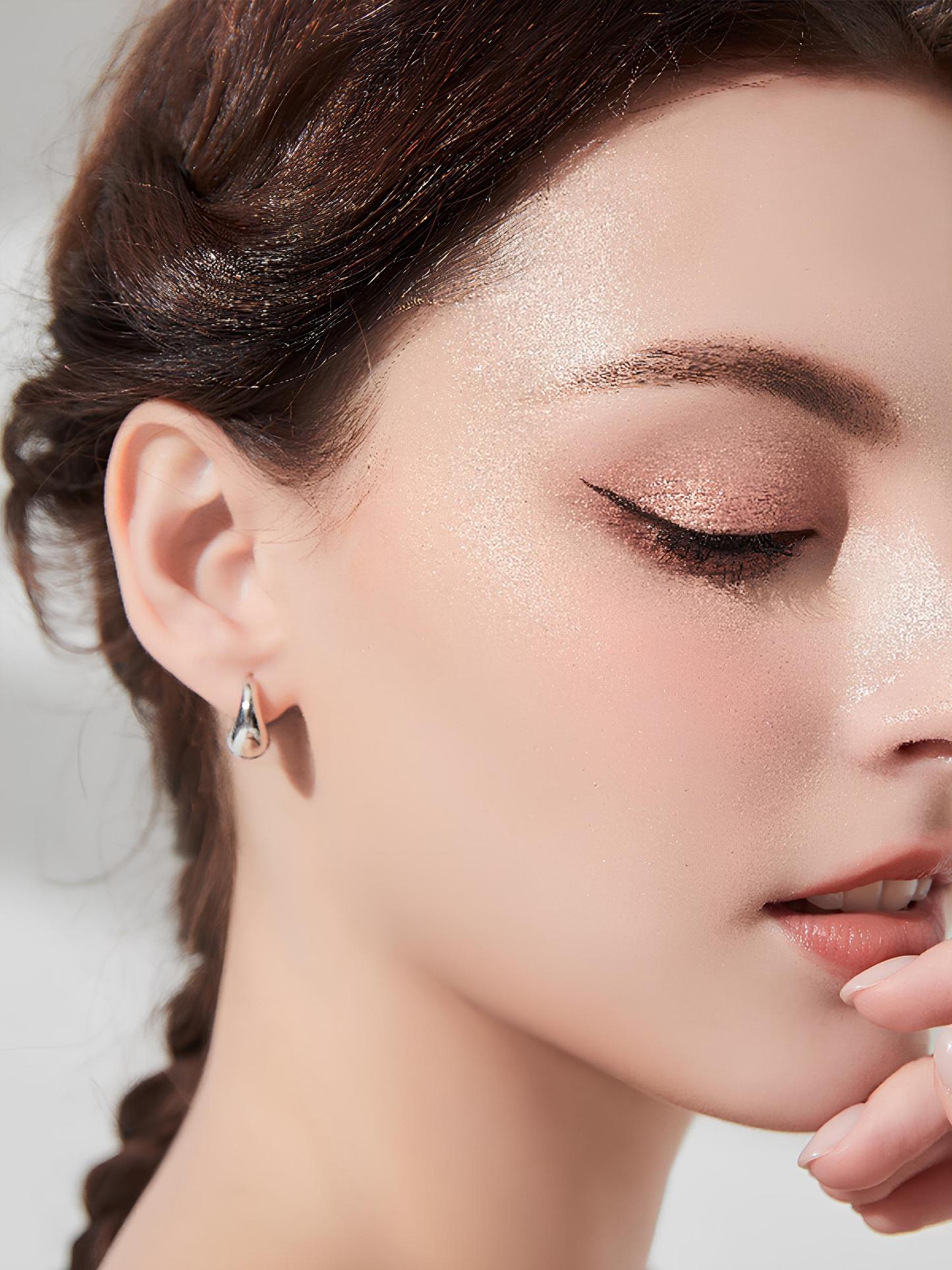 Attentionme®925 Sterling Silver Round Geometric Earrings For Birthdays, Parties.Simple and stylish silver earrings are suitable for women of all ages.-Attentionme