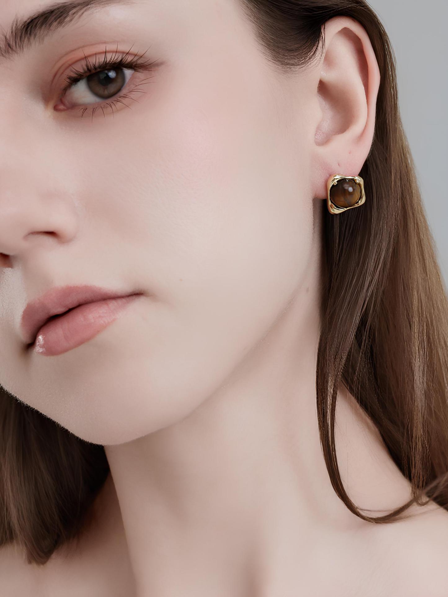 Attentionme®Valentine Tiger Eye Gold Hypoallergenic Earrings, 18k Gold Plated, Gift For Mom.Amber Round Gemstone Stud Earrings.-Attentionme