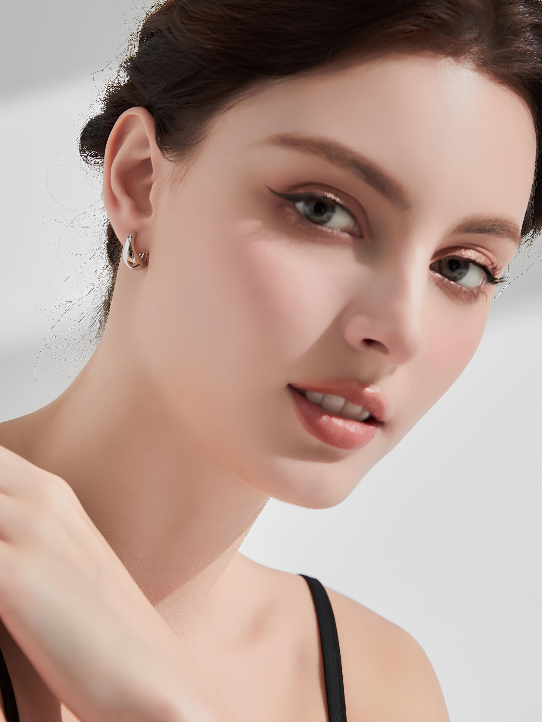 Attentionme®925 Sterling Silver Round Geometric Earrings For Birthdays, Parties.Simple and stylish silver earrings are suitable for women of all ages.-Attentionme