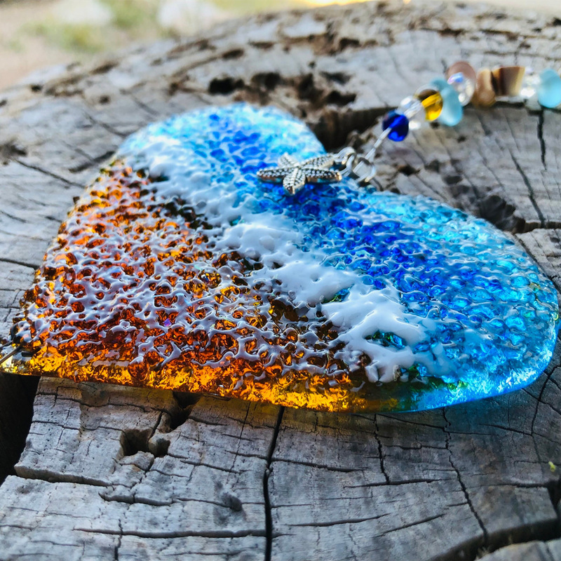 Ocean Suncatcher Heart-Beach Glass