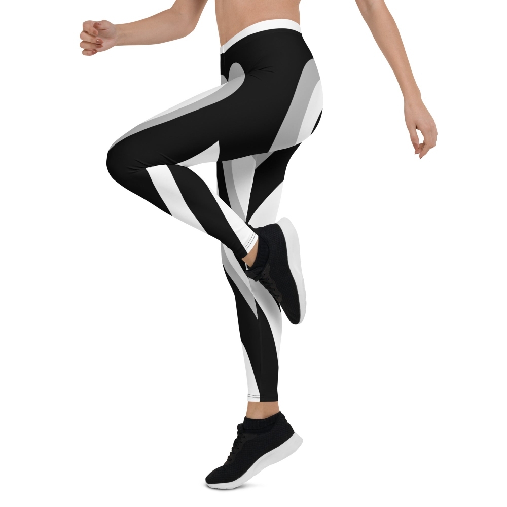 Black And White Heart Shaped Tunnel lady Compression Legging