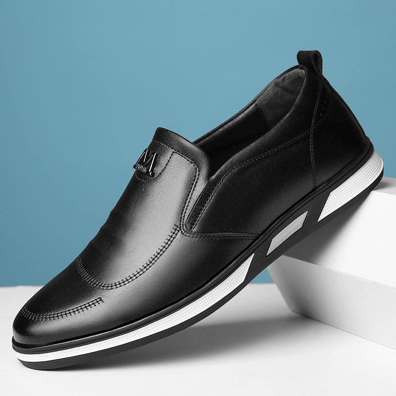 Anti-slip shock absorbing casual shoes