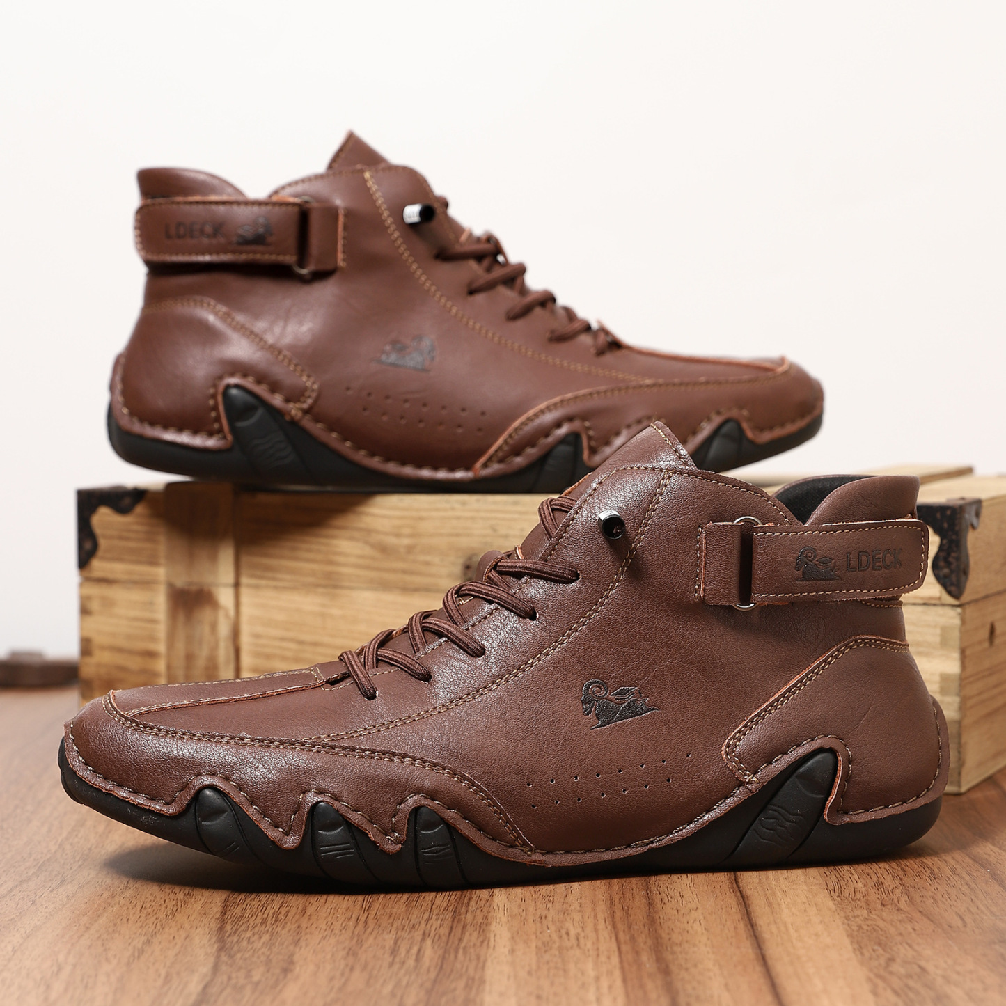 🔥70% OFF TODAY🎁Waterproof Boots Comfortable For Winter，Unisex Italian Handmade Suede Velcro High Boots