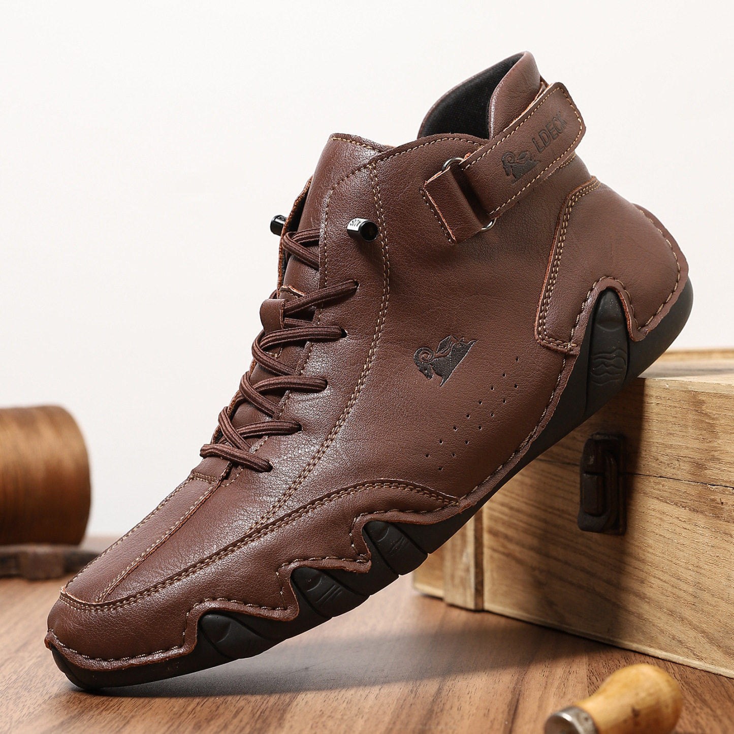 🔥70% OFF TODAY🎁Waterproof Boots Comfortable For Winter，Unisex Italian Handmade Suede Velcro High Boots