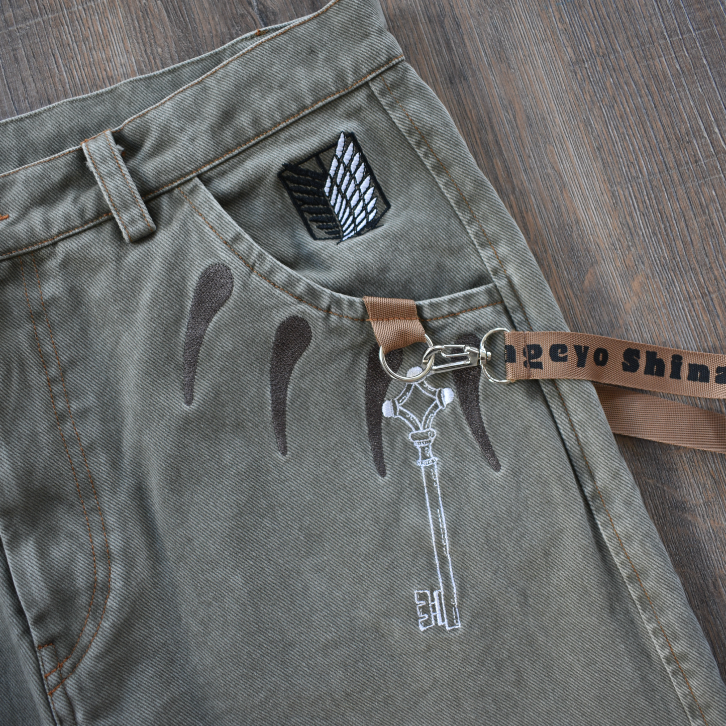 AOT Jeans