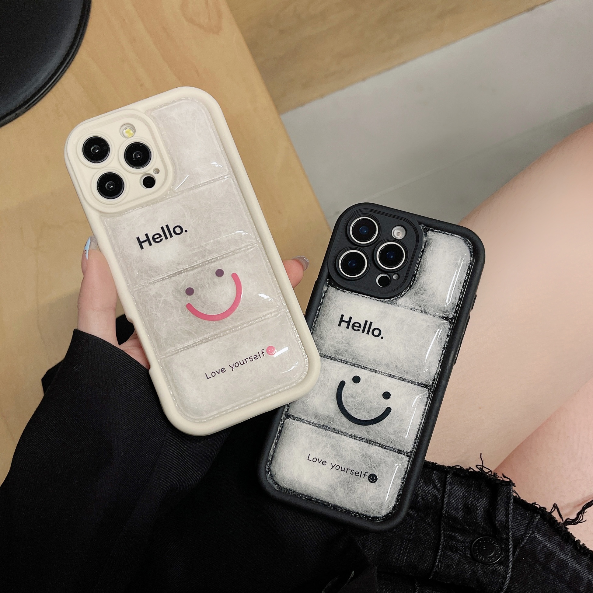 Smile Puffer iPhone Case Black-CLK251804