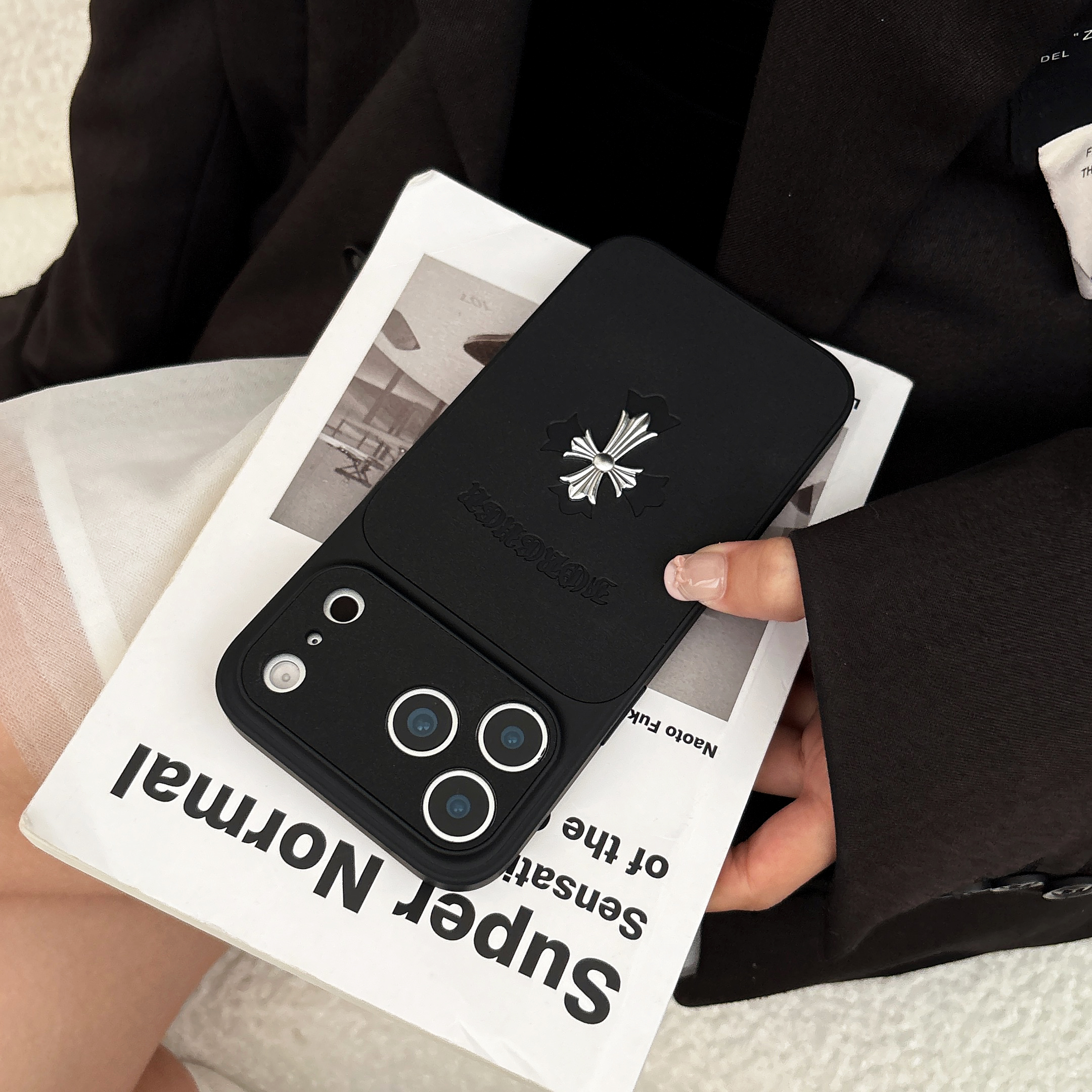 Stylish CHS iPhone Case Black For iPhone 17/16/15/14-VECHS014