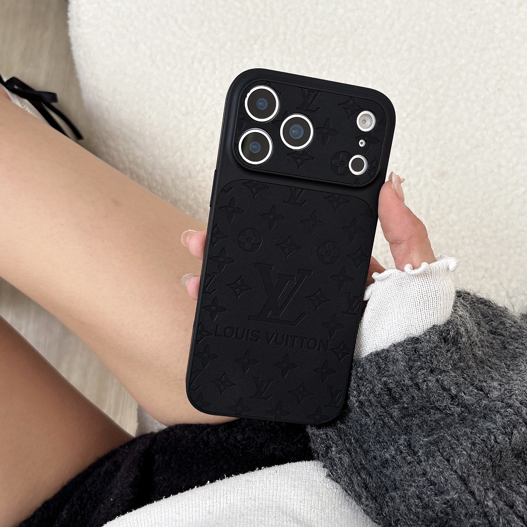 Elegant  Monogram iPhone Case Black For iPhone 17/16/15/14-VELV002