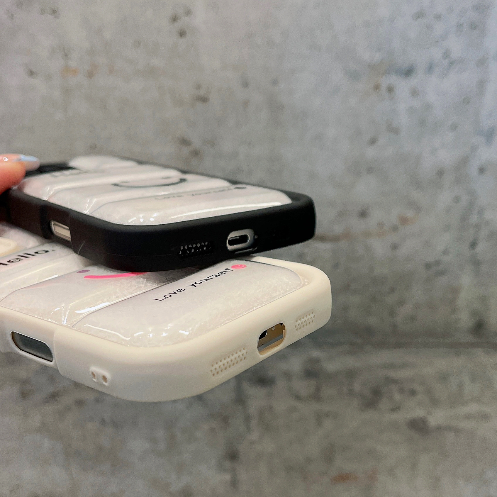 Smile Puffer iPhone Case Black-CLK251804