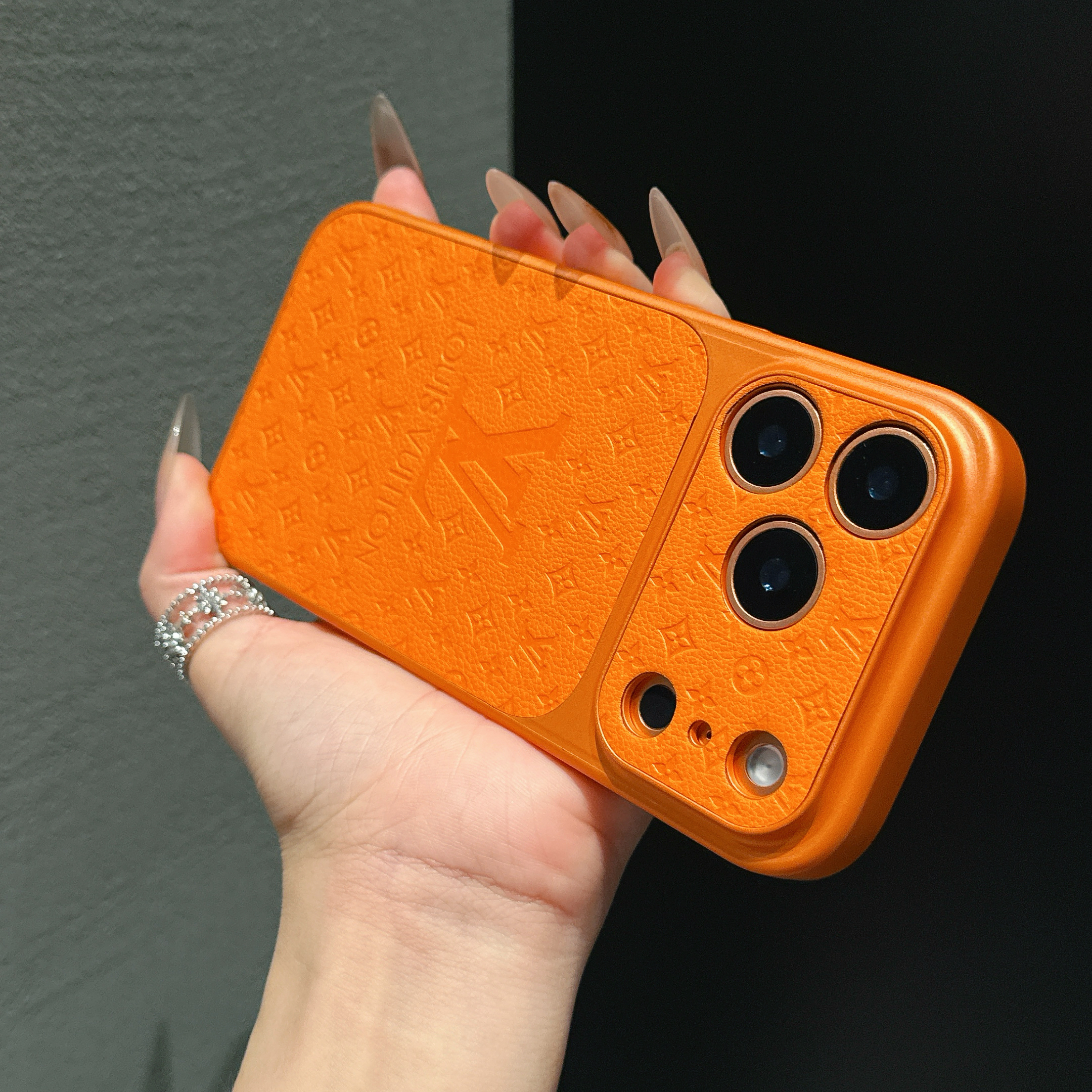 Classic Monogram iPhone Case in Orange for iPhone 17/16/15/14/13-VEMO2510