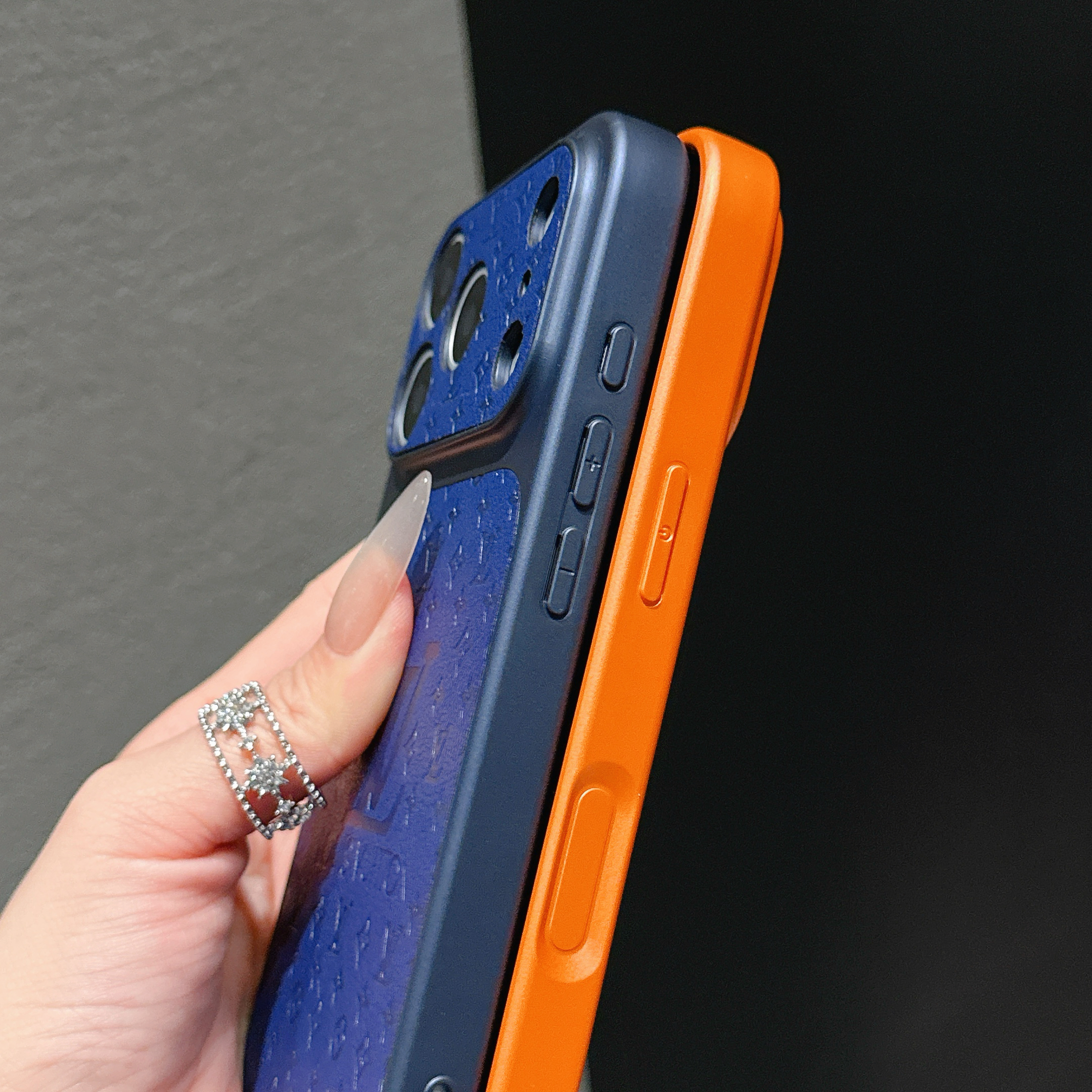 Classic Monogram iPhone Case in Orange for iPhone 17/16/15/14/13-VEMO2510