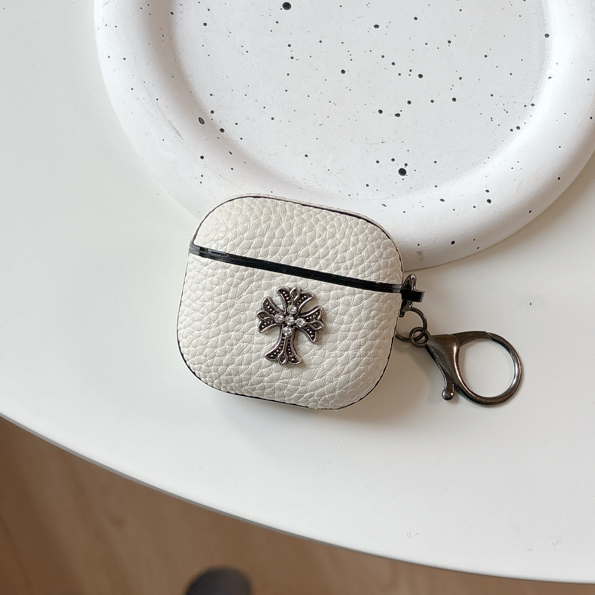 Leather CHS AirPods 4 Cases White-HXJ251607