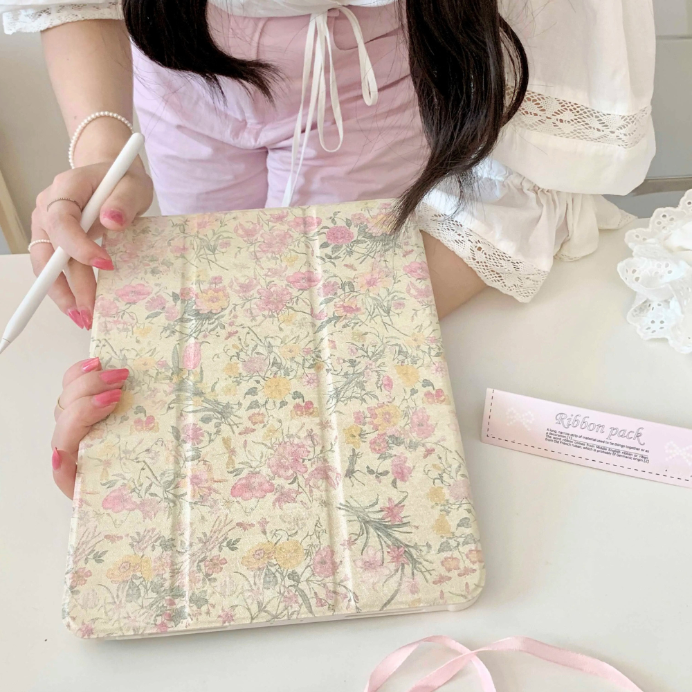 Vintage Flowers iPad Case
