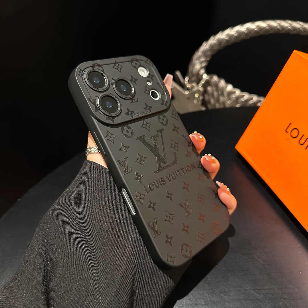 Classic Monogram iPhone Case Black For iPhone 17/16/15/14/13-VEMO088