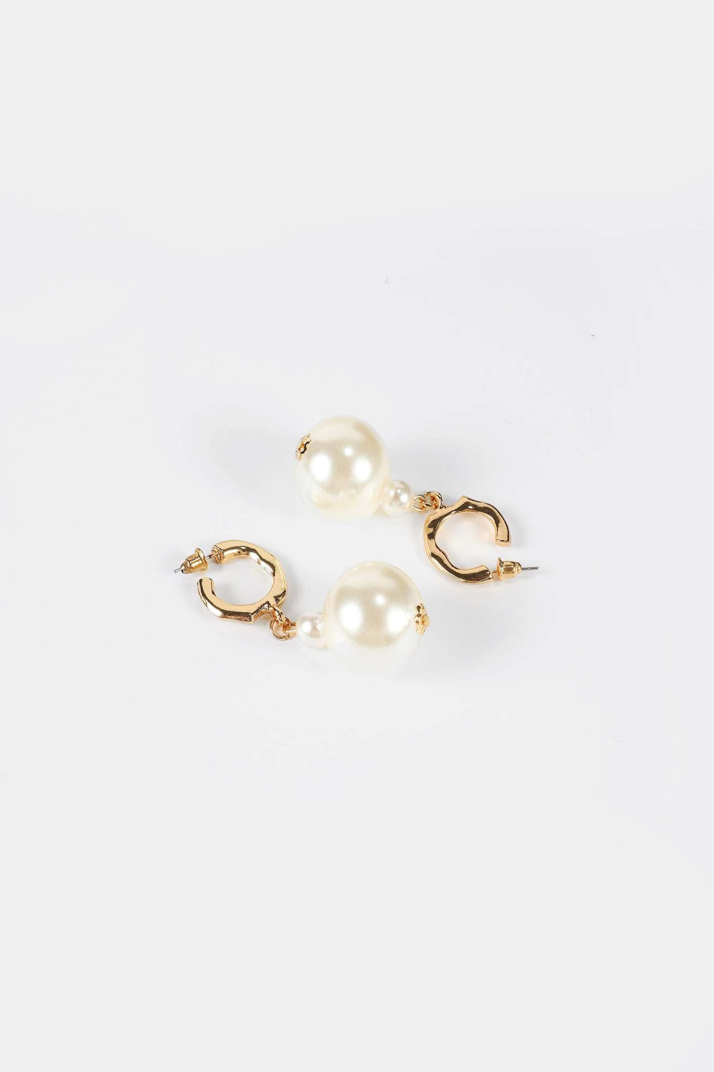 Faux Pearl Accessories Set
