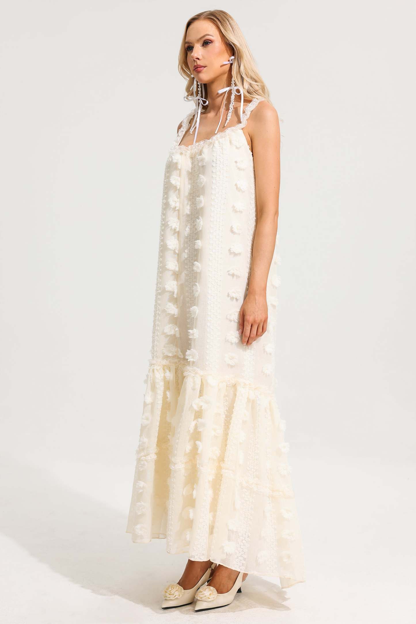 Ruffle 3D Flower Halter Neck Maxi Dress