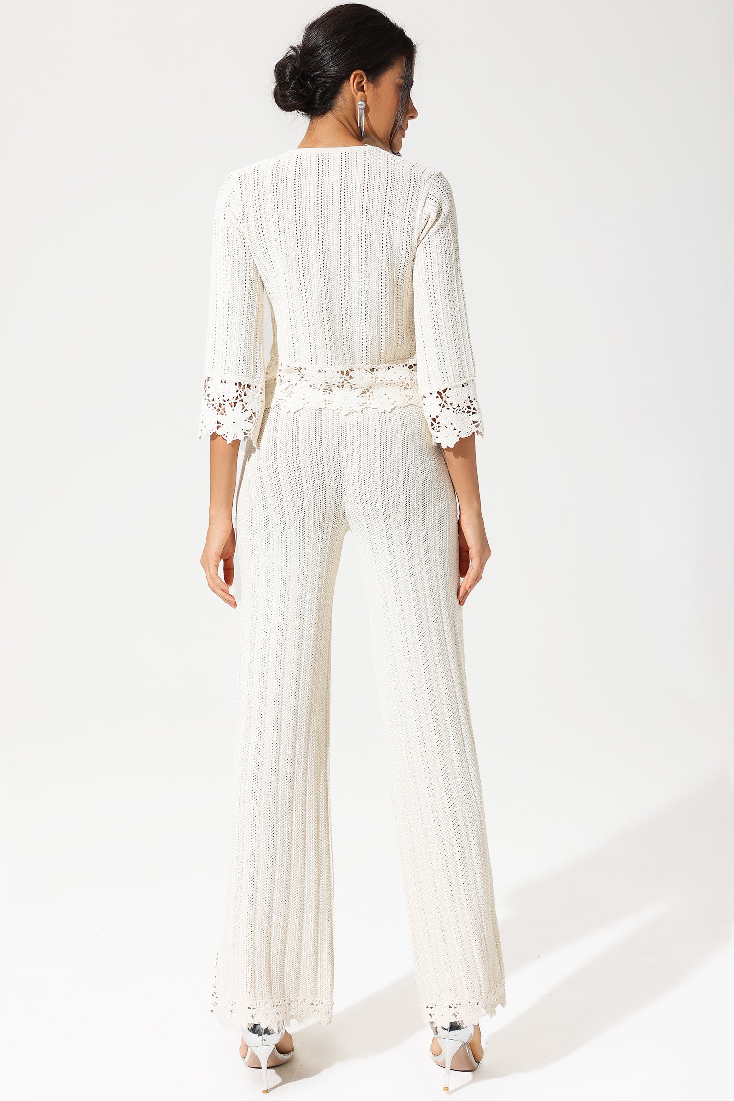 Crew Collar Cut-Out Lace Hem Knit Suit