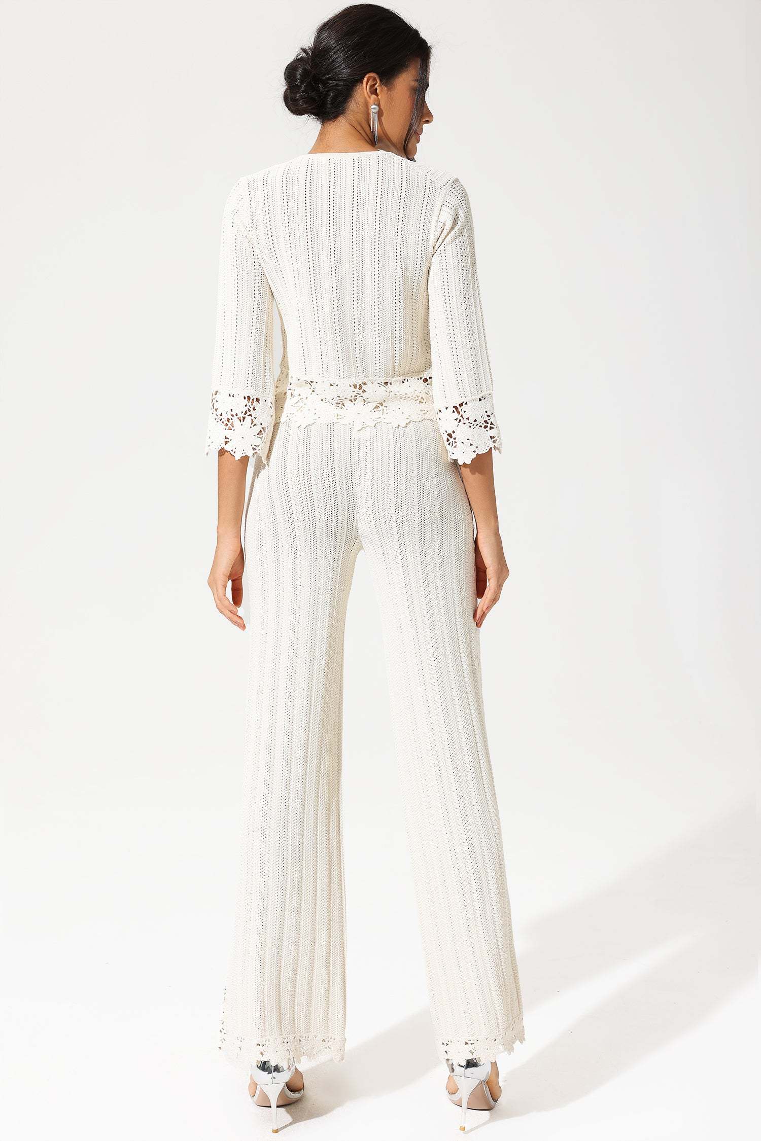 Crew Collar Cut-Out Lace Hem Knit Suit