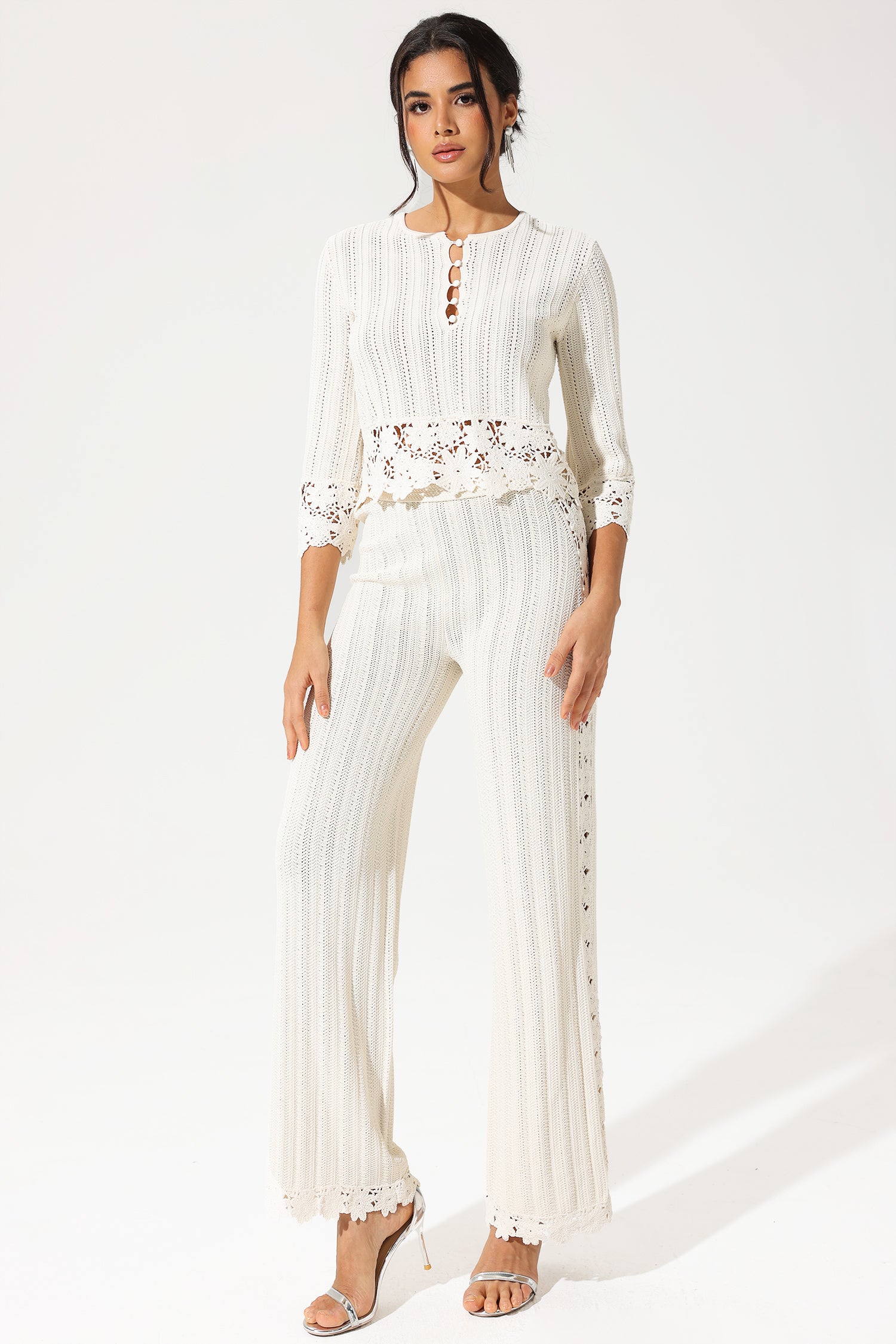 Crew Collar Cut-Out Lace Hem Knit Suit