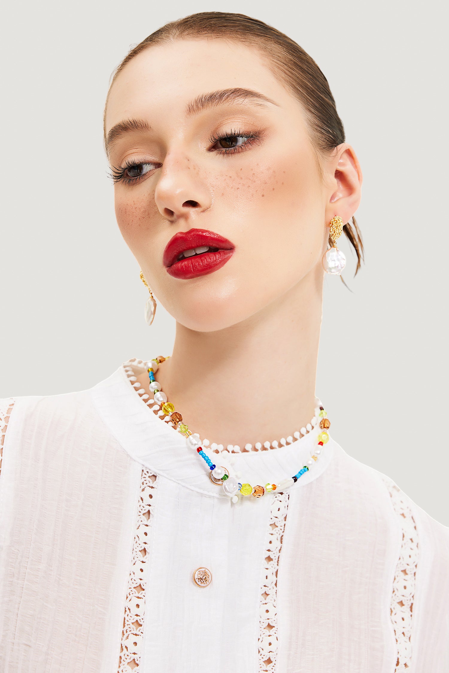 Faux Pearl Beaded Pendant Necklace