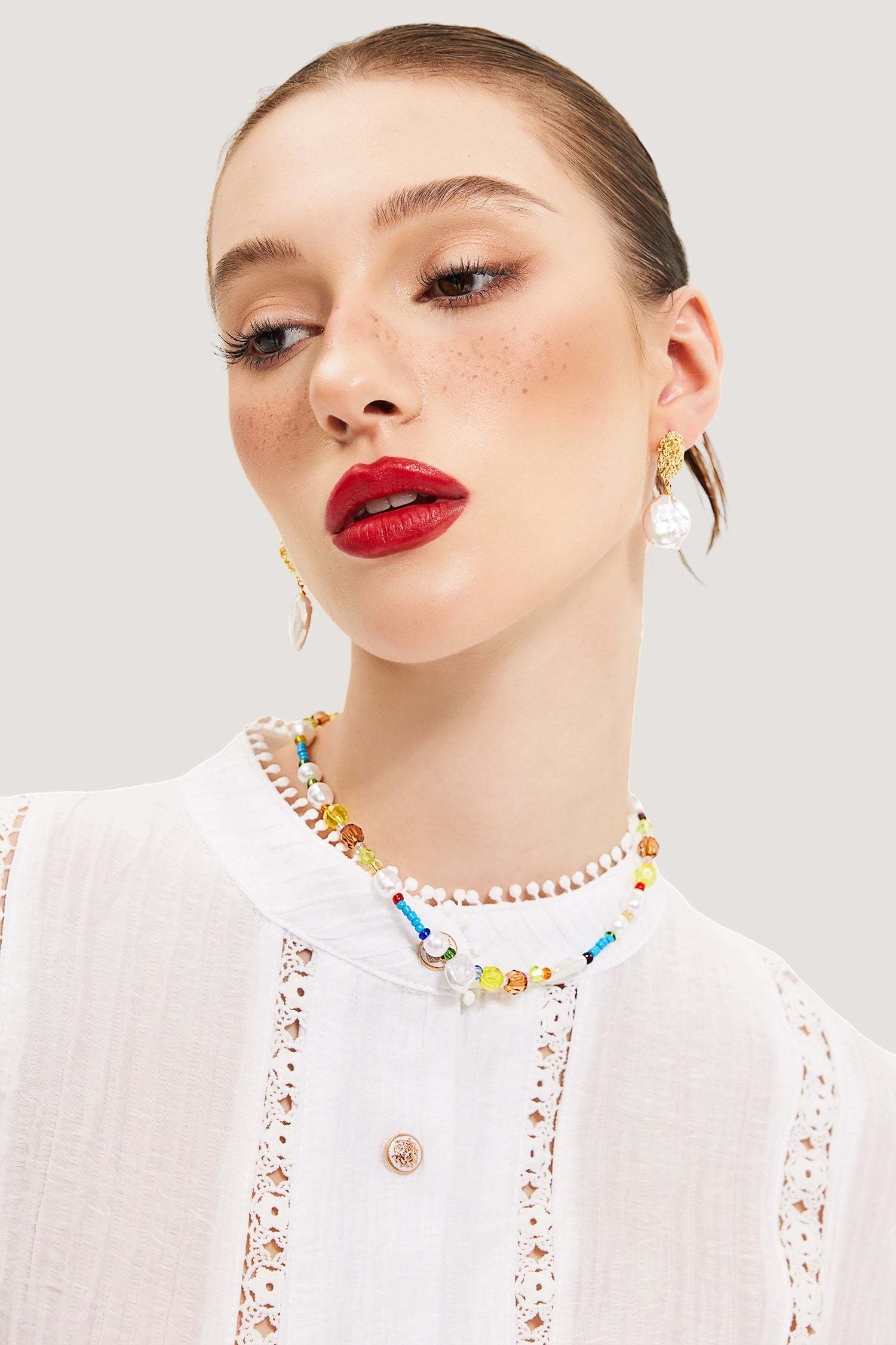 Faux Pearl Beaded Pendant Necklace