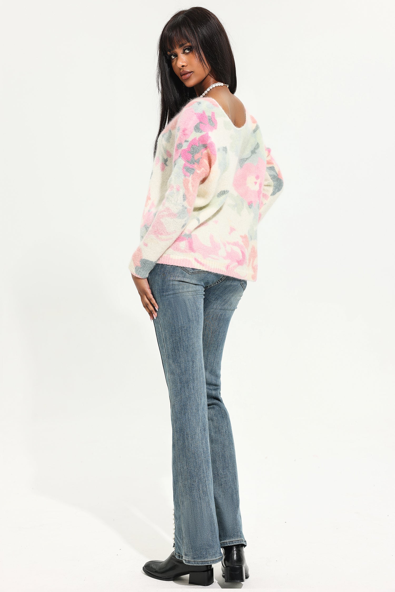 Knit V-Neck Floral Cardigan