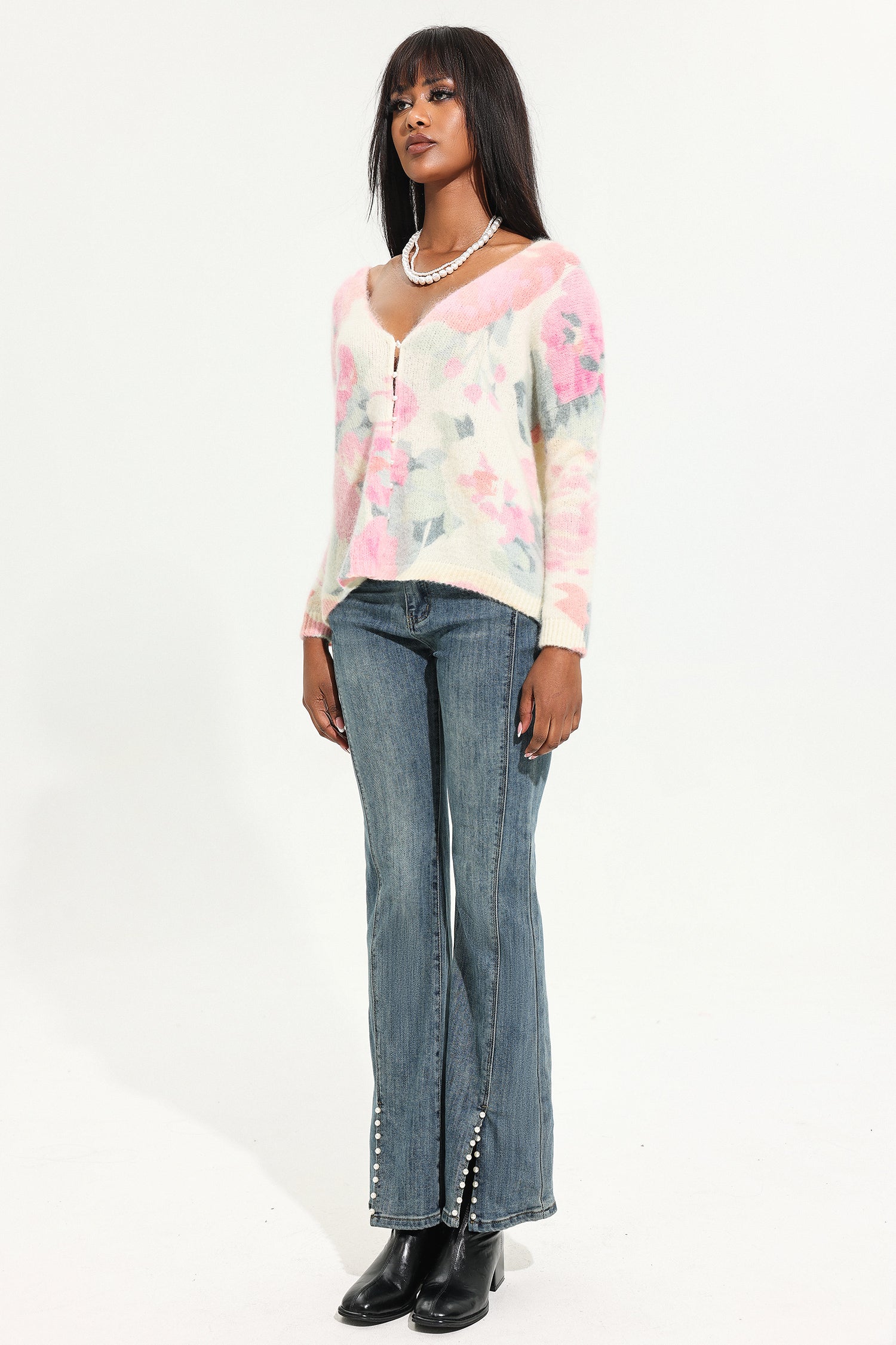 Knit V-Neck Floral Cardigan