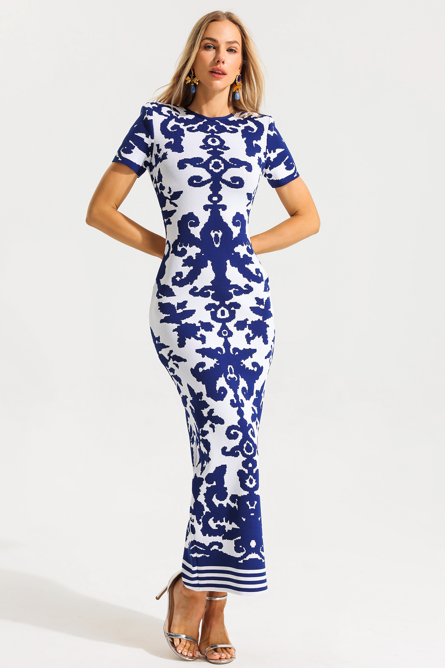 Kint Paisley Print Round Neckline Midi Dress