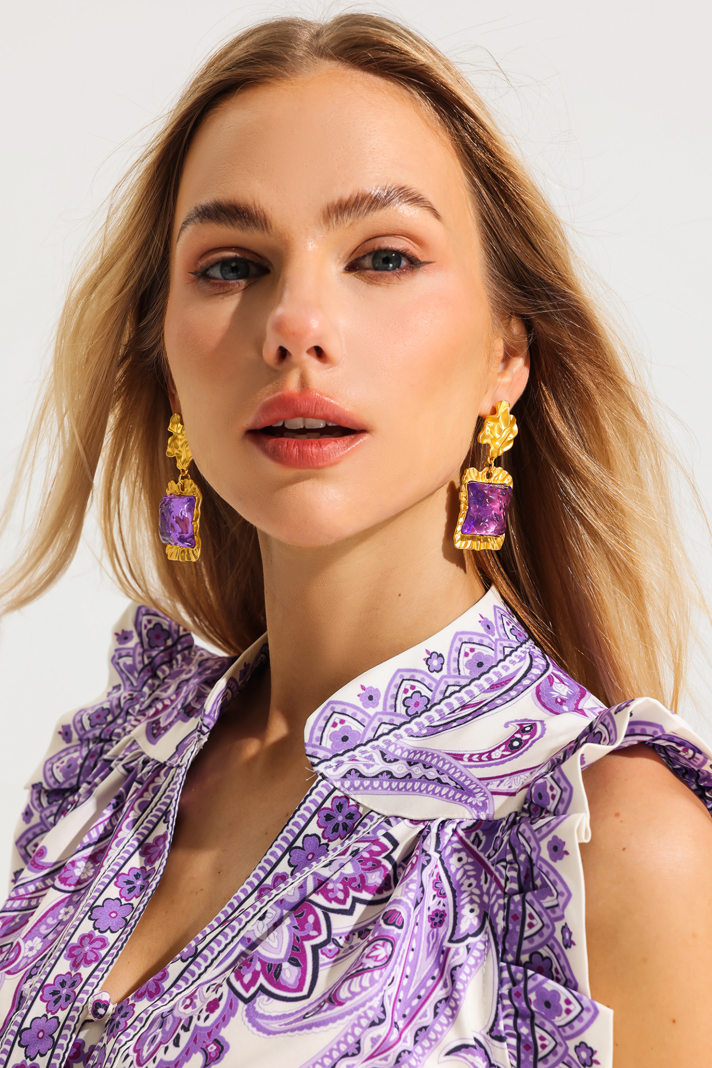 Square Dimentional Purple Acrylic in Gold Tone Earrings & Necklace