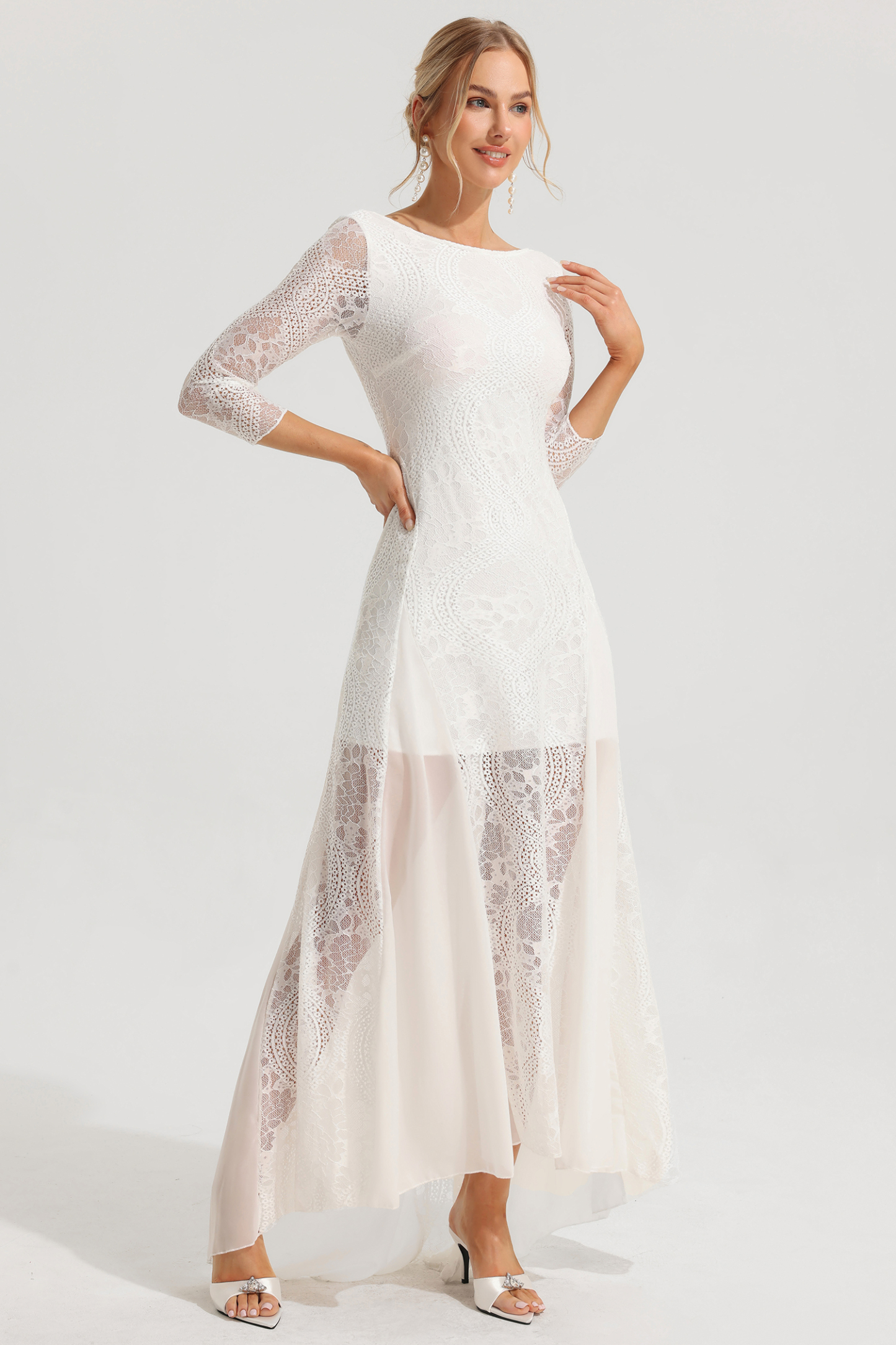 Lace Backless Long Sleeve Maxi Dress