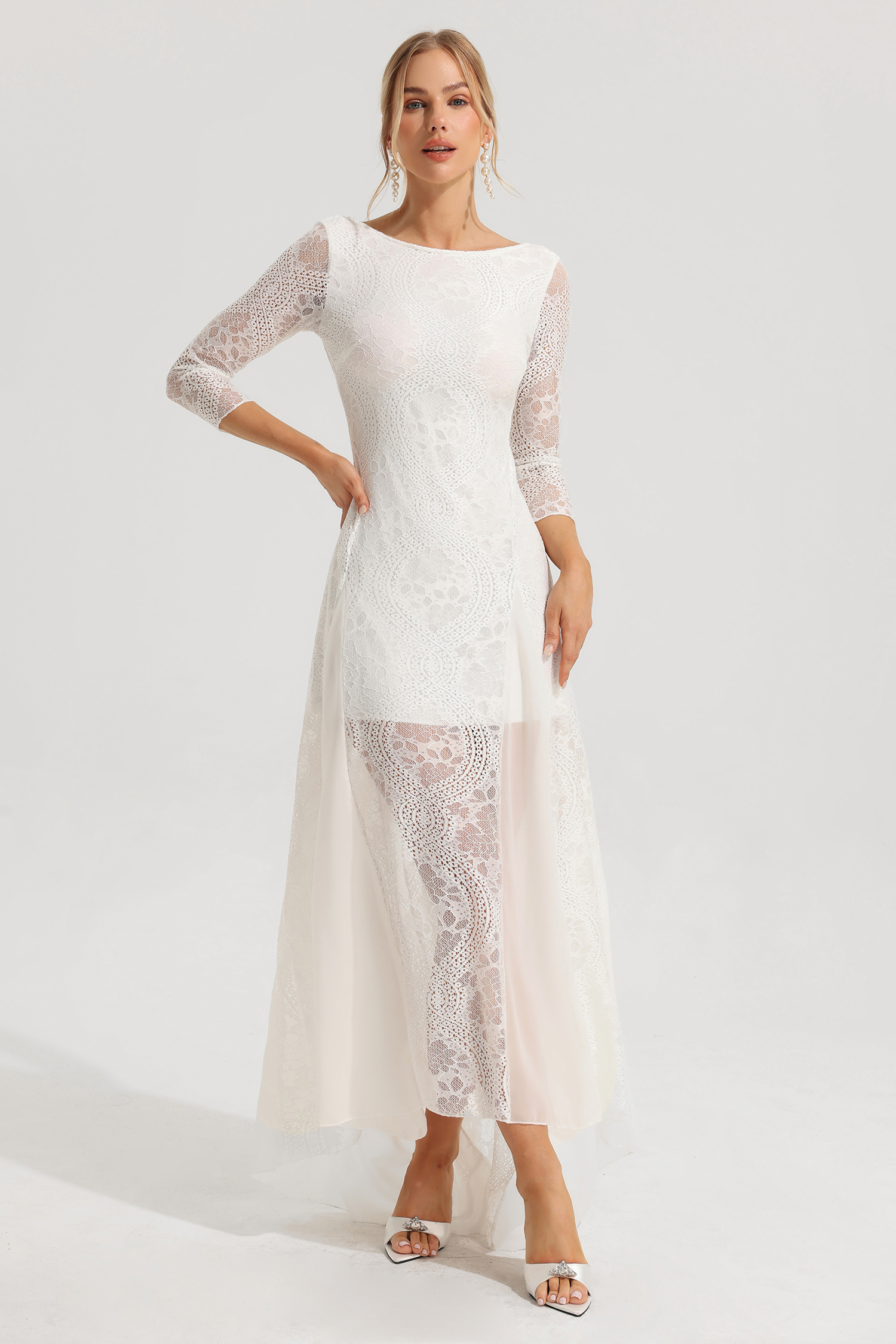 Lace Backless Long Sleeve Maxi Dress
