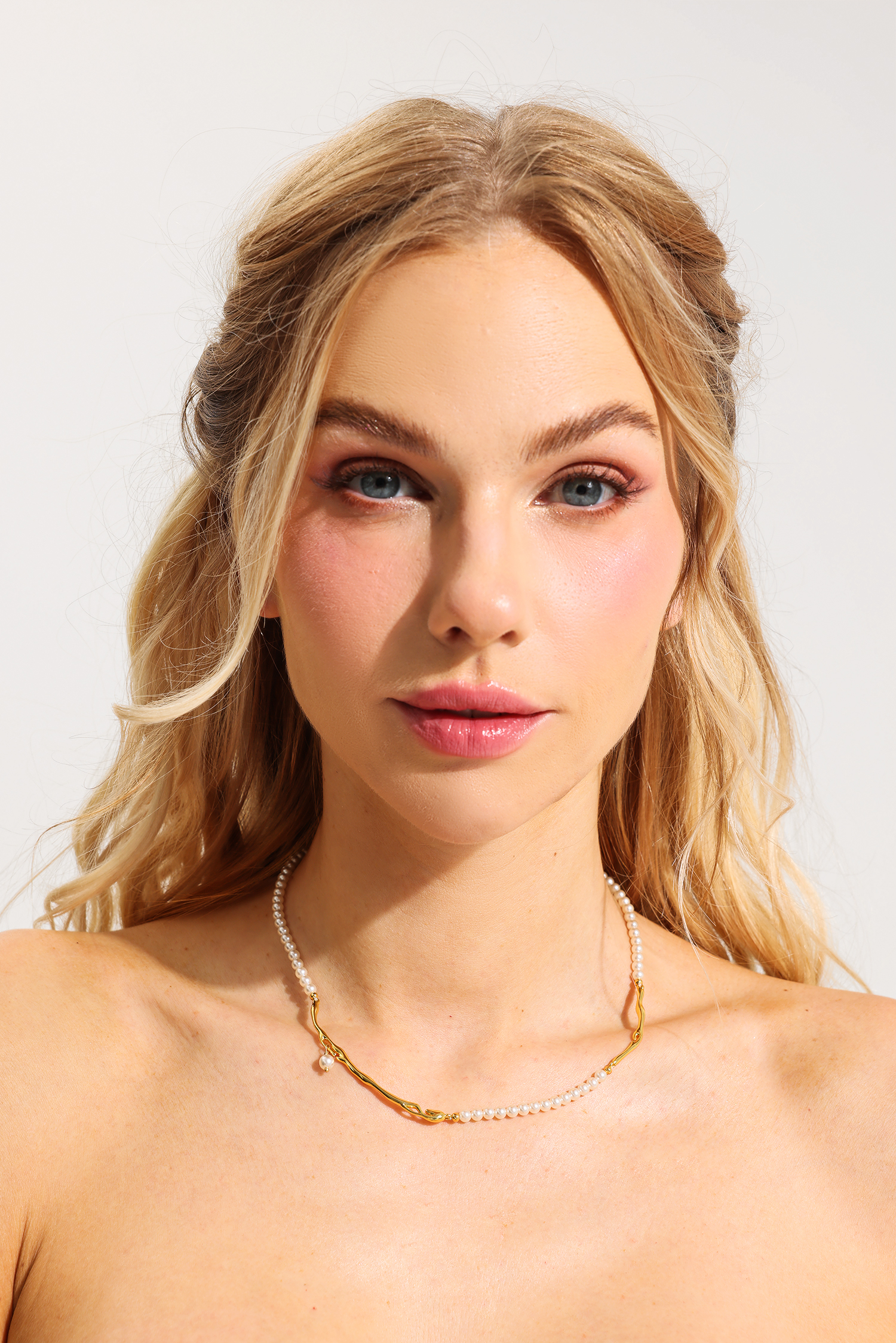 Faux Pearl Metal Necklace