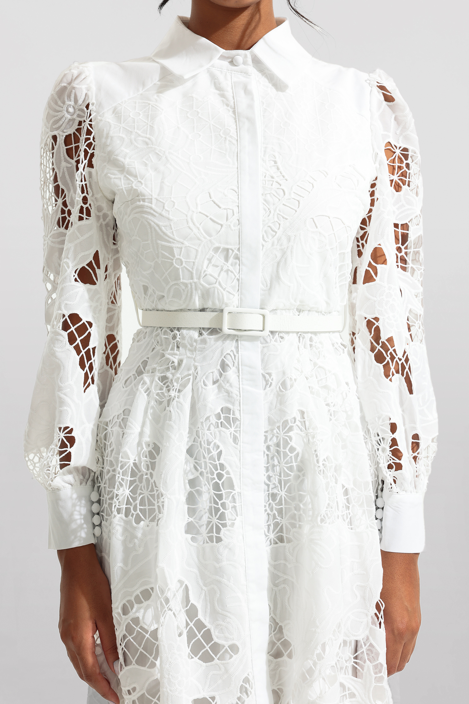 Lace Solid Lantern Sleeve Midi Dress With Belt