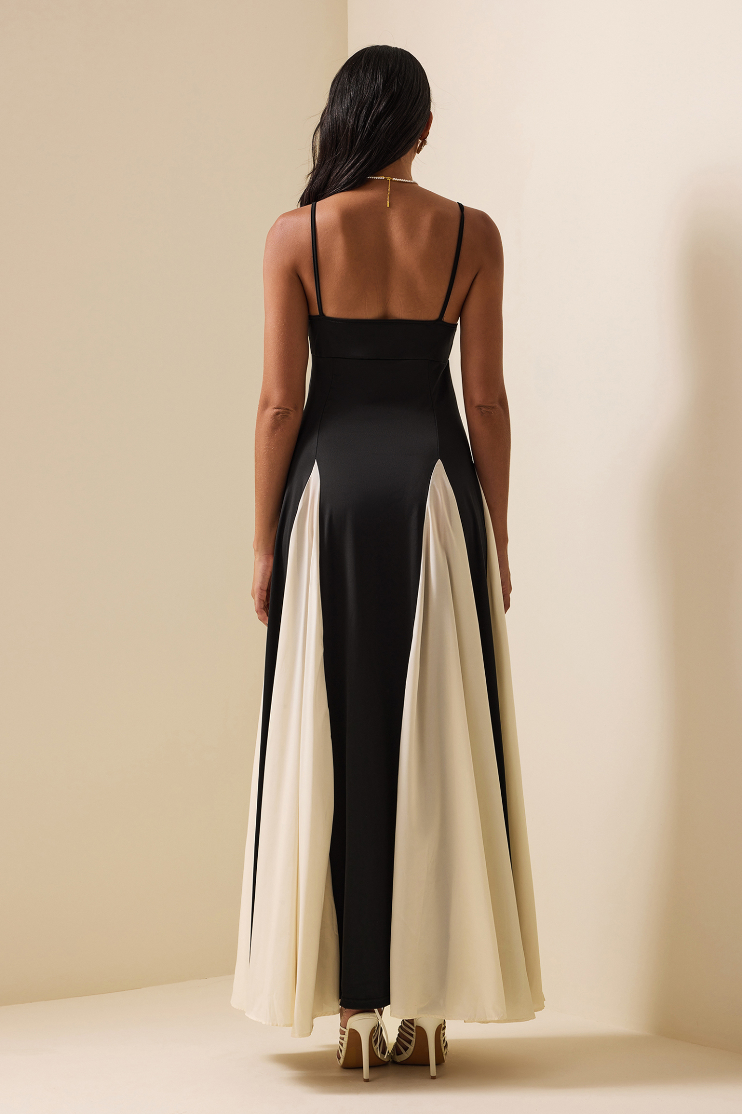 Contrast Color Sweetheart Neck Sleeveless Midi Dress