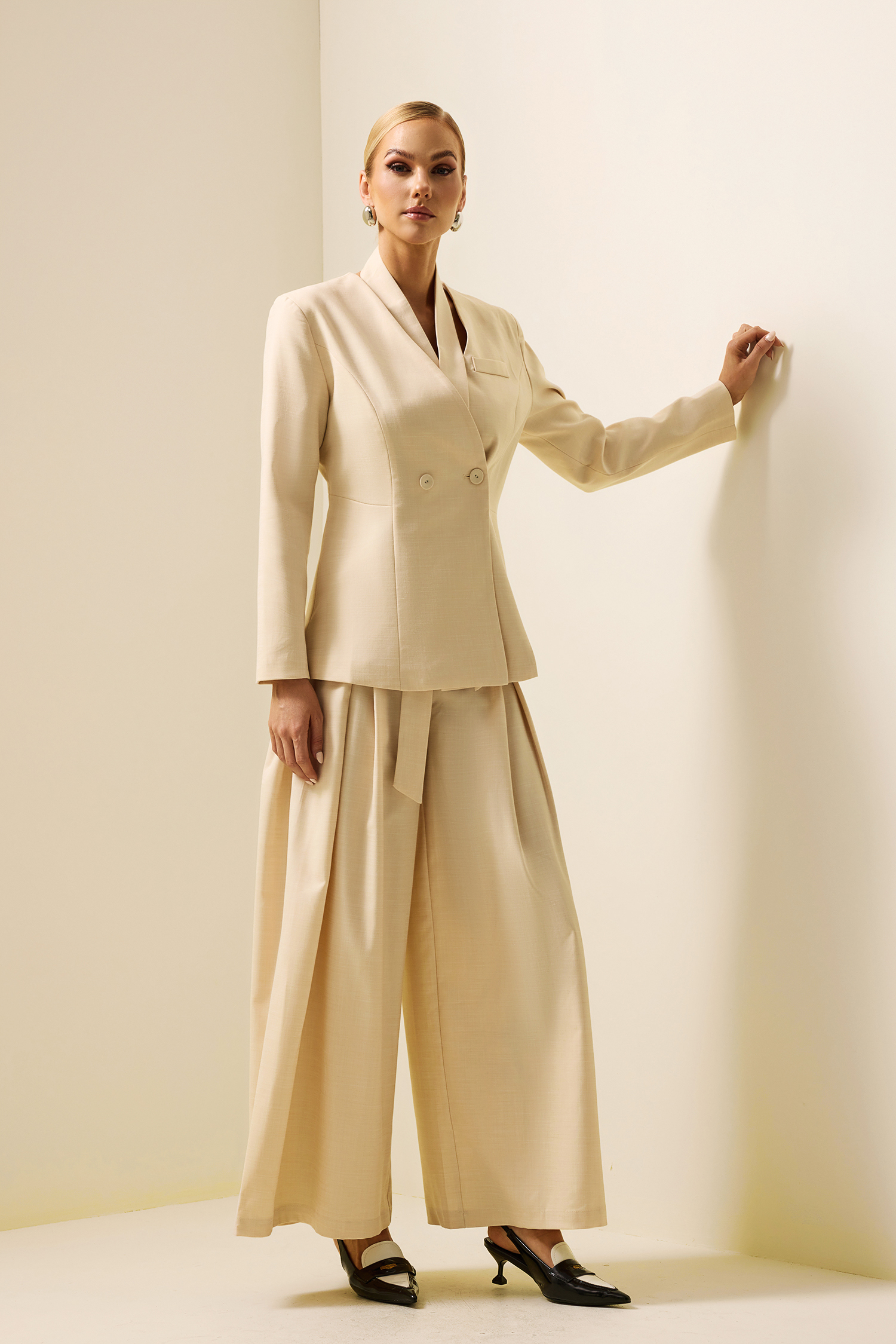 Solid Mid Sleeve Bottom Blazer ＆ High Waist Wide Leg Pants Set With Belt