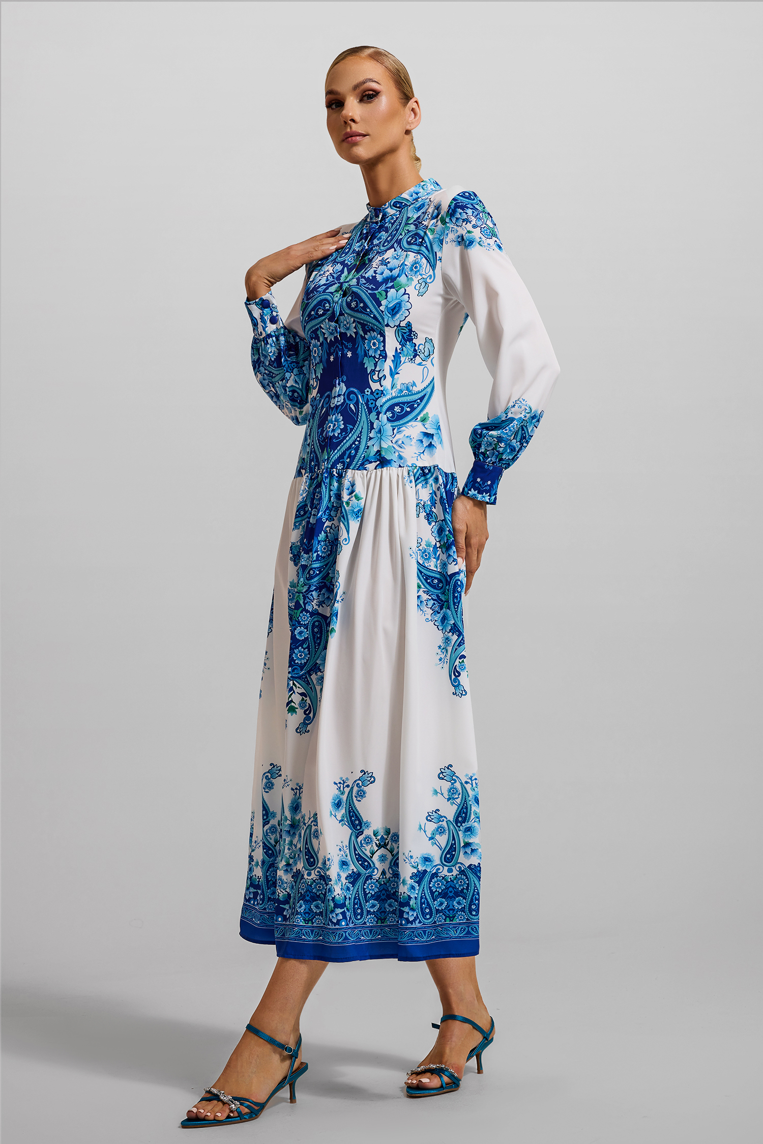 Paisley Print Round Neck Lantern Sleeve Midi Dress