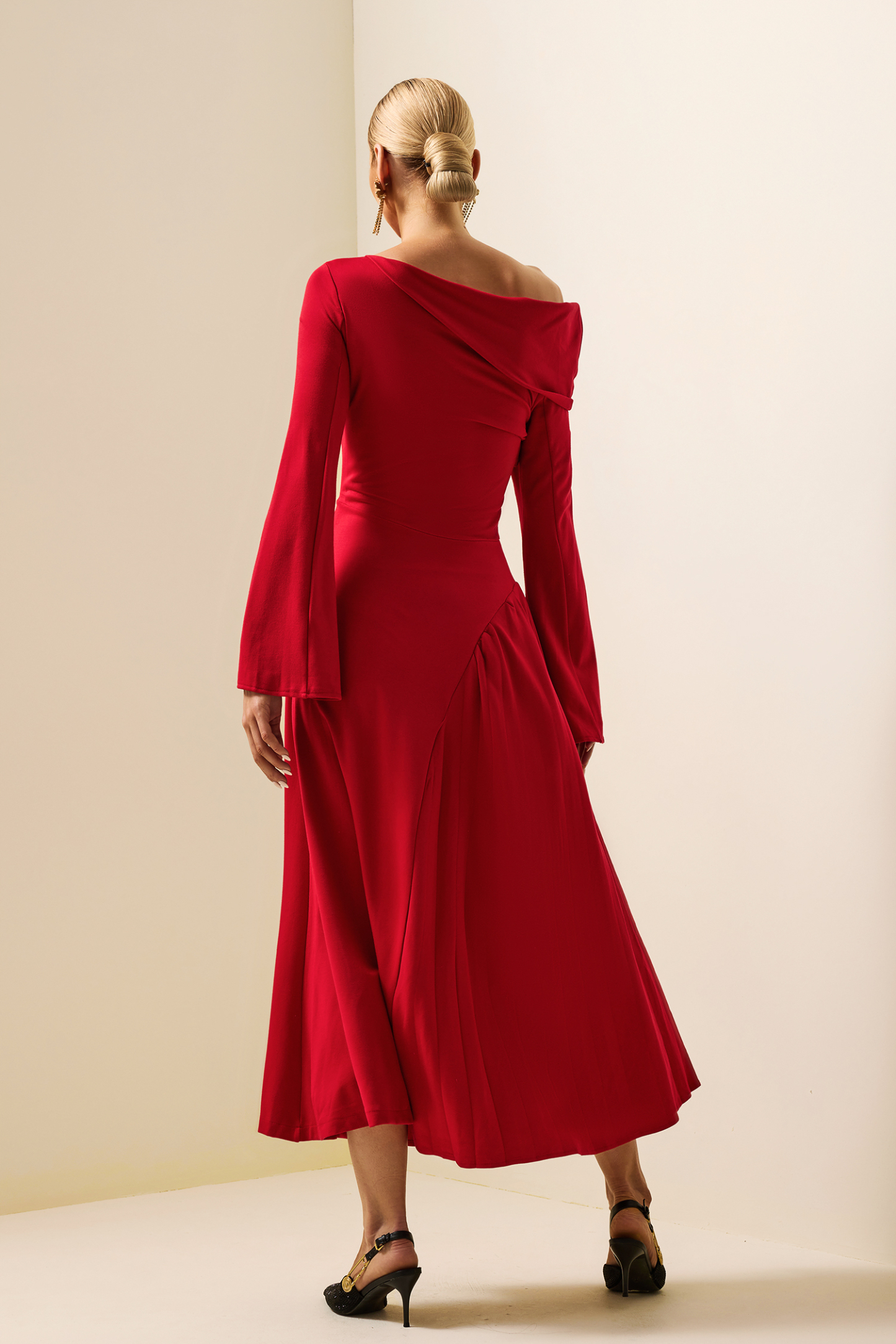 Off-Shoulder Ruched Ball Sleeve Midi Dress