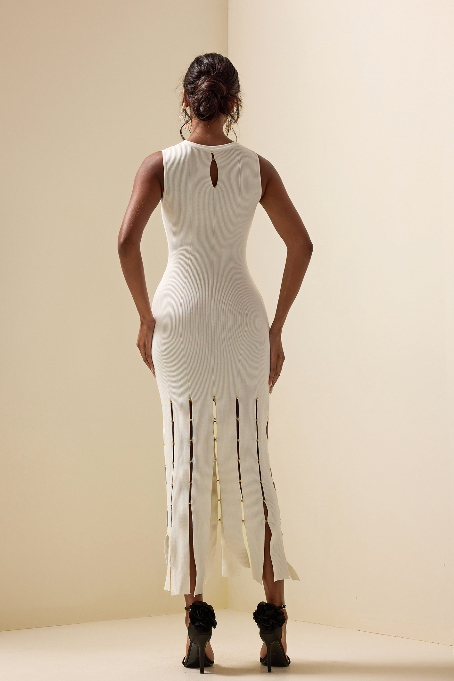 Knit Solid Cut-Out Sleeveless Midi Dress