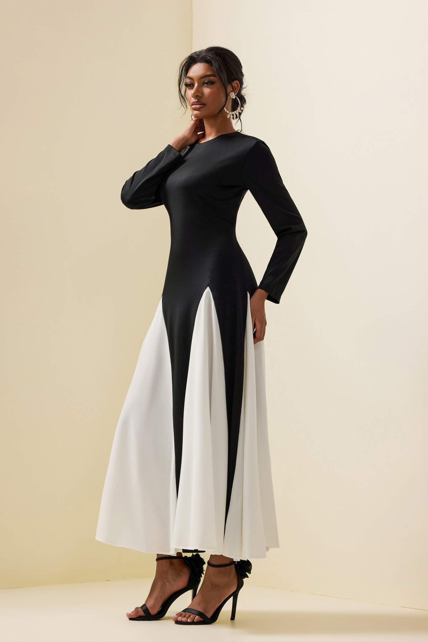 Contrast Color Long Sleeve Midi Dress