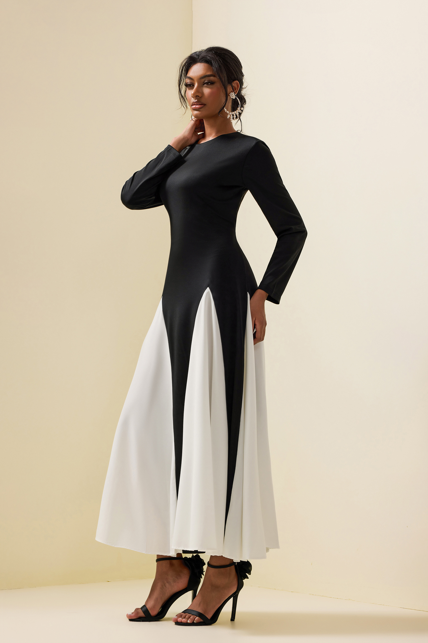 Contrast Color Long Sleeve Midi Dress