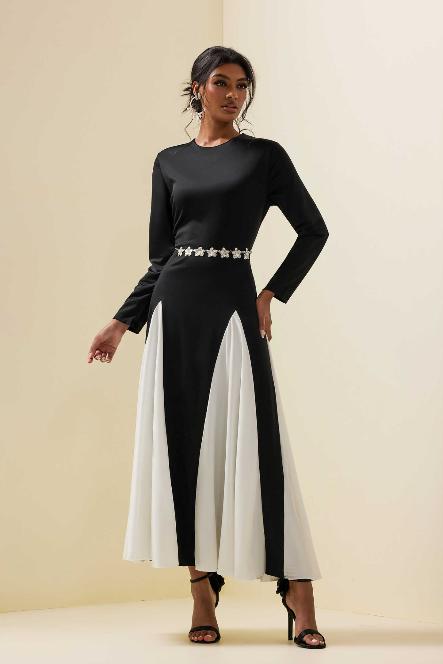 Faux Pearl Metal Flowers Waist Chain