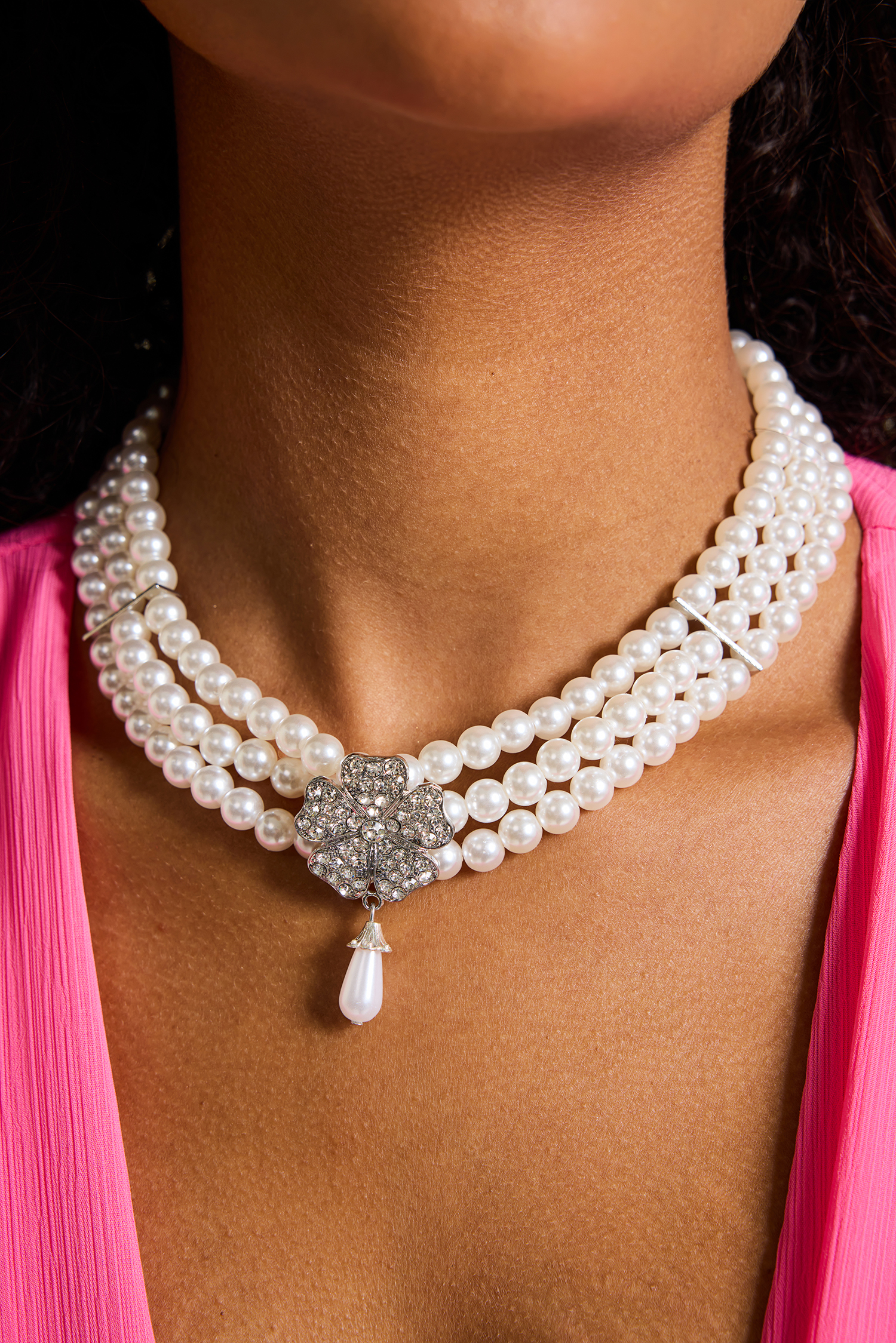 Faux Pearl Faux Diamond Flower Shape Choker